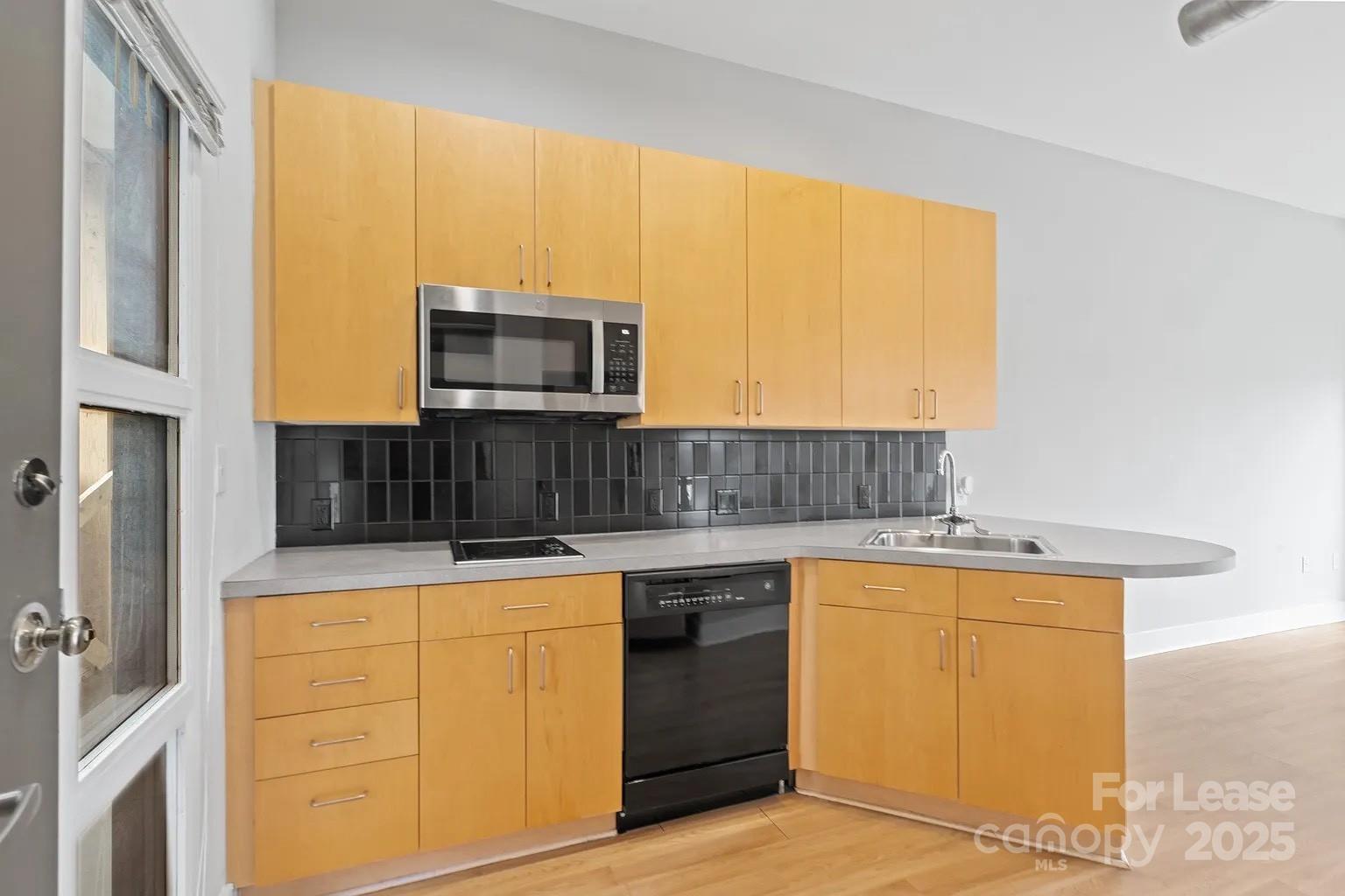 Property image 4 at 514 W 10th Street, Charlotte, NC 28202