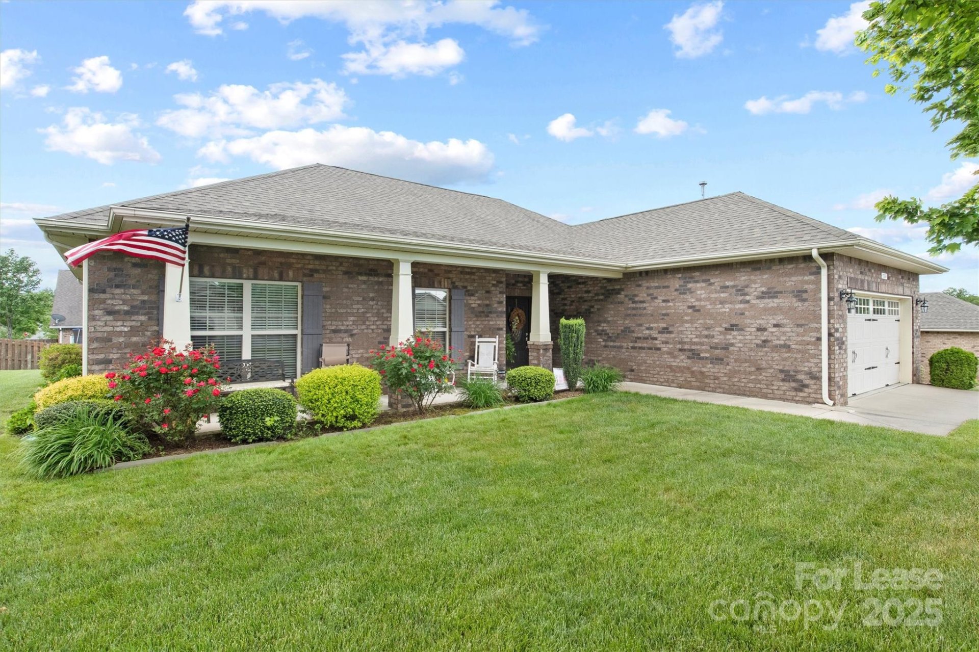 Property image 2 at 7266 Kenyon Drive, Denver, NC 28037
