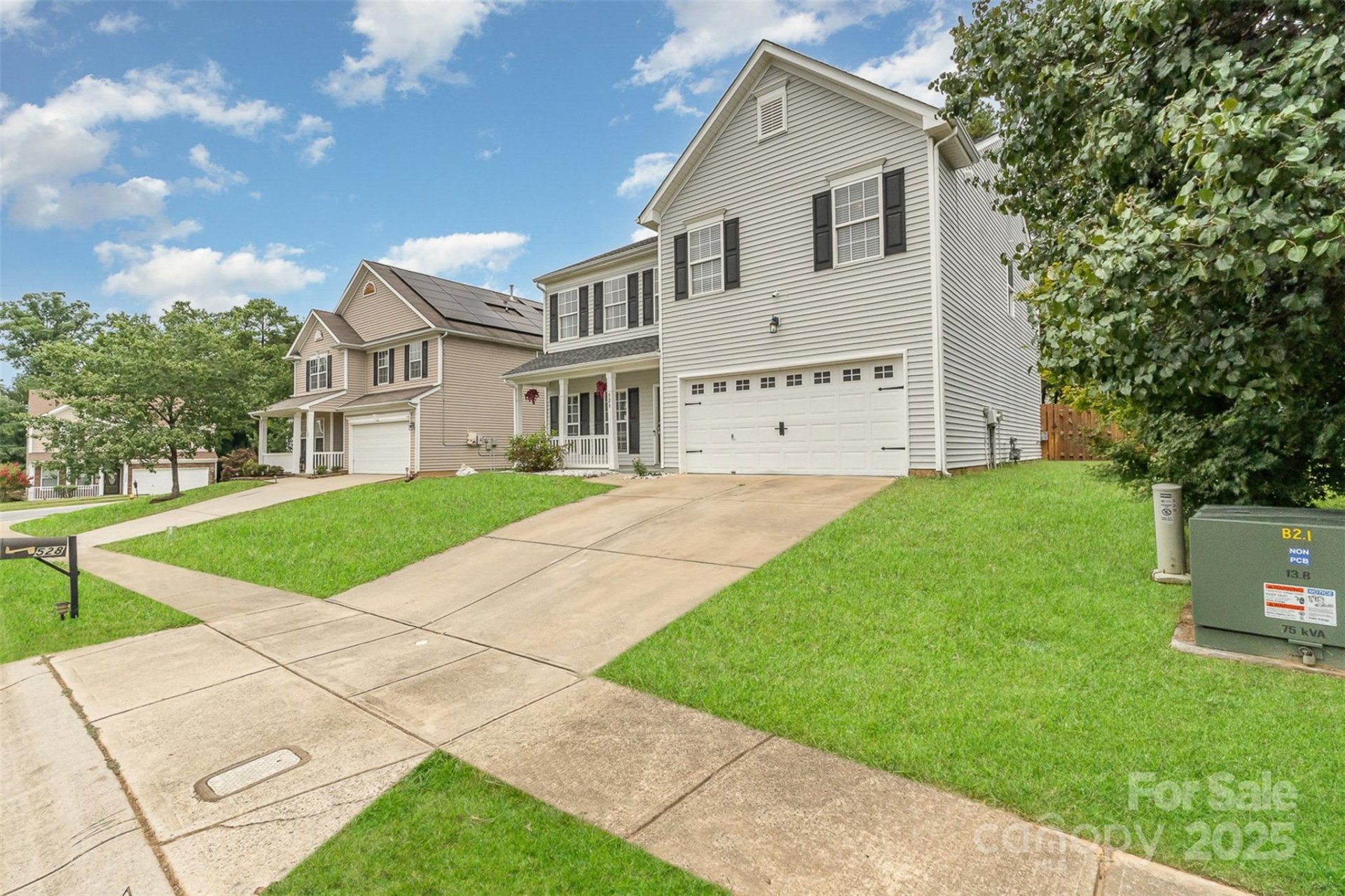 The Settlements at Withrow Downs, Charlotte Community