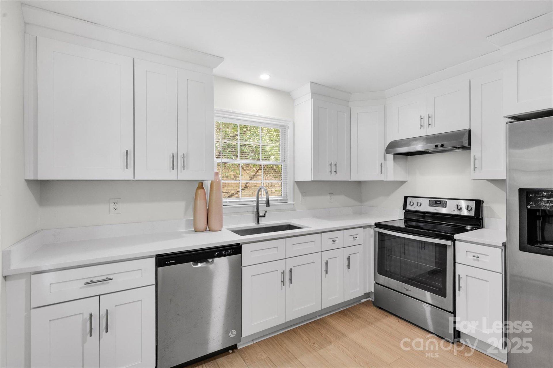 Property image 2 at 918 Edgegreen Drive, Charlotte, NC 28217