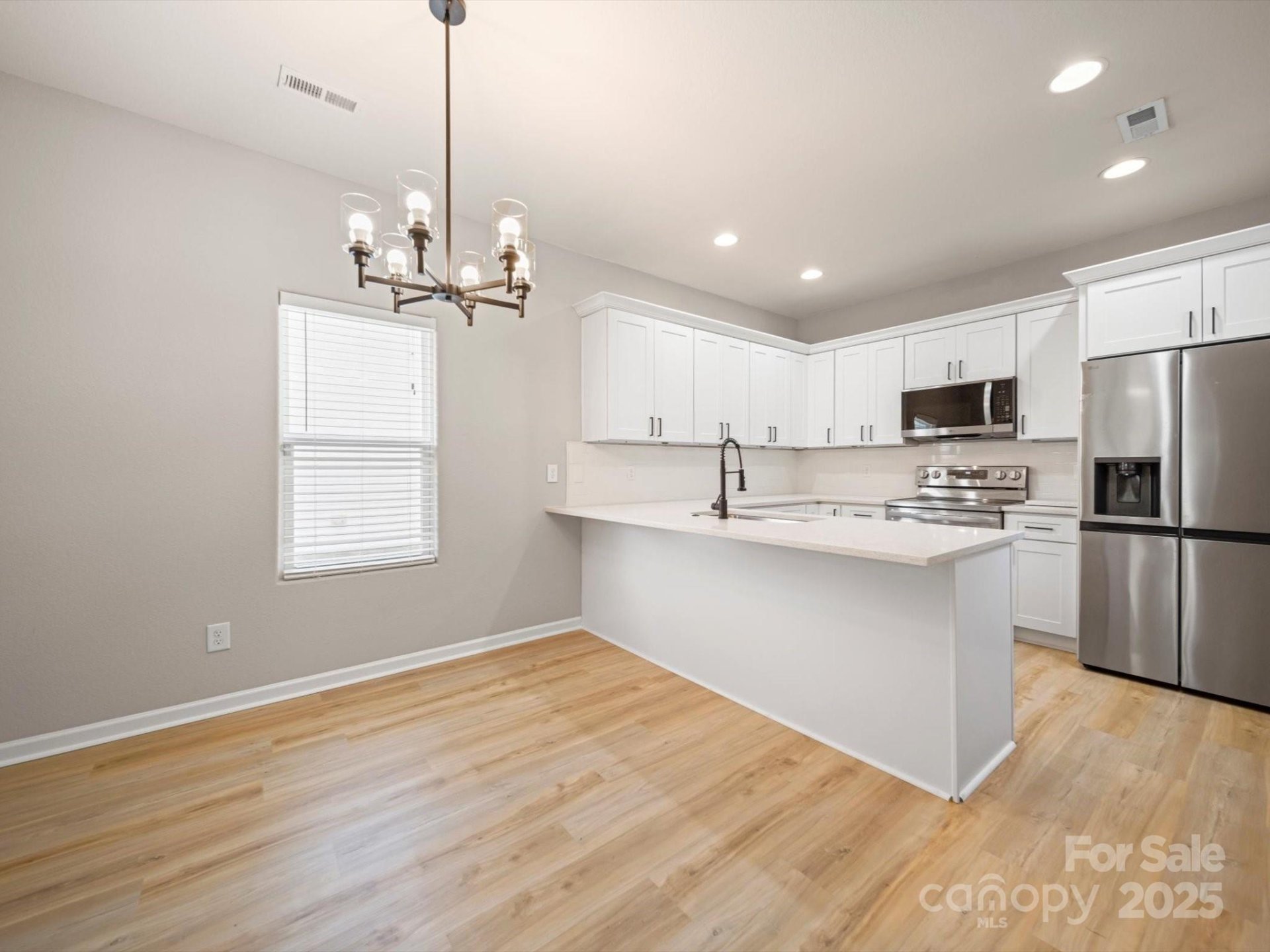 Property image 3 at 8516 Paw Valley Lane, Charlotte, NC 28214