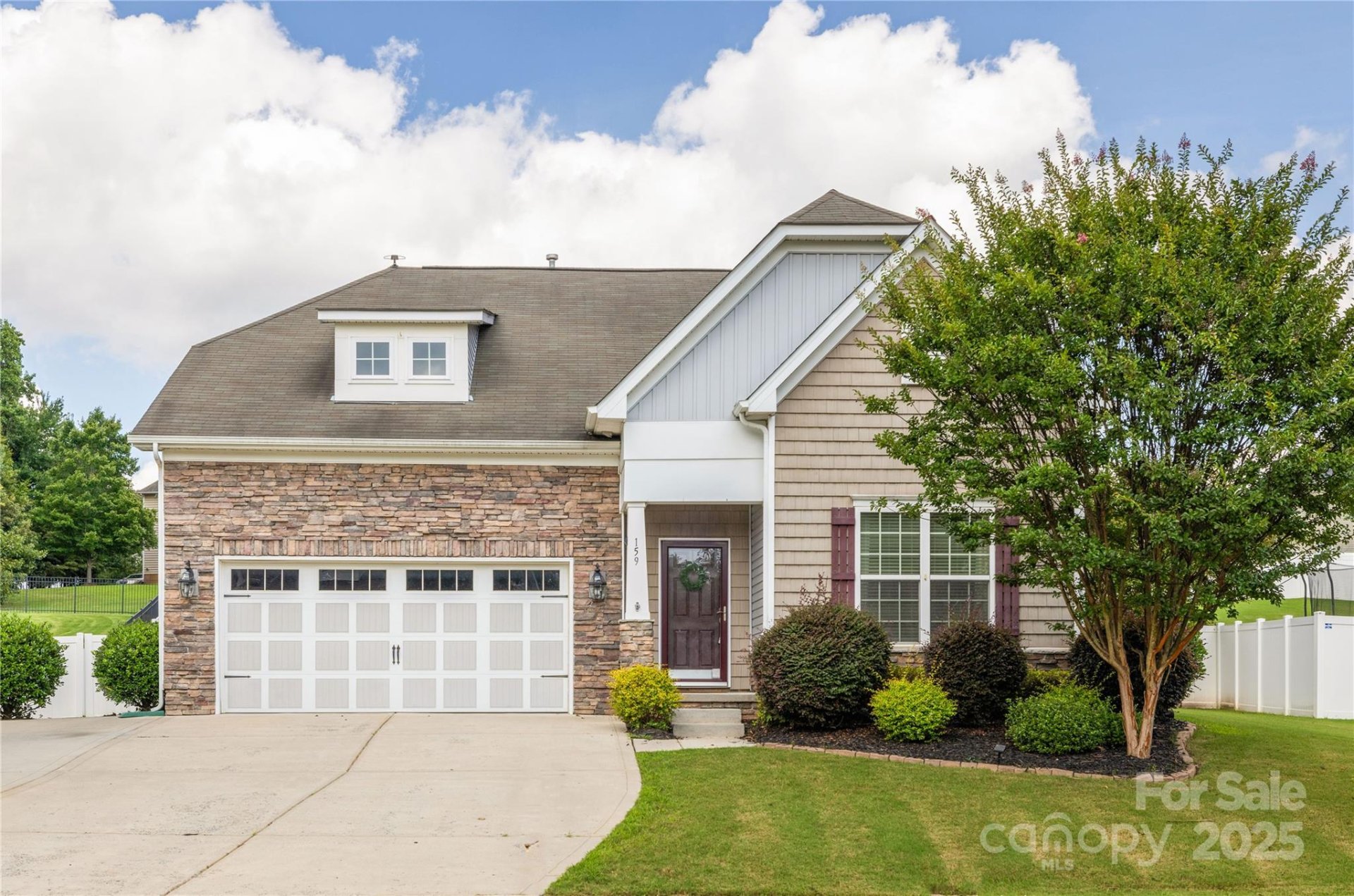 159 E Warfield Drive
