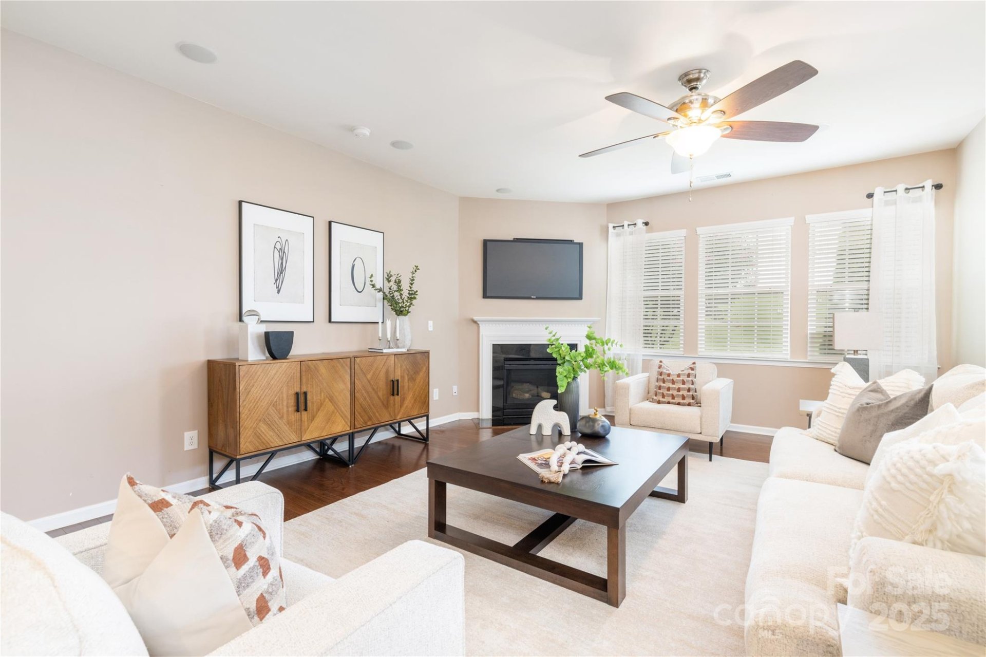 Property image 2 at 159 E Warfield Drive, Mooresville, NC 28115