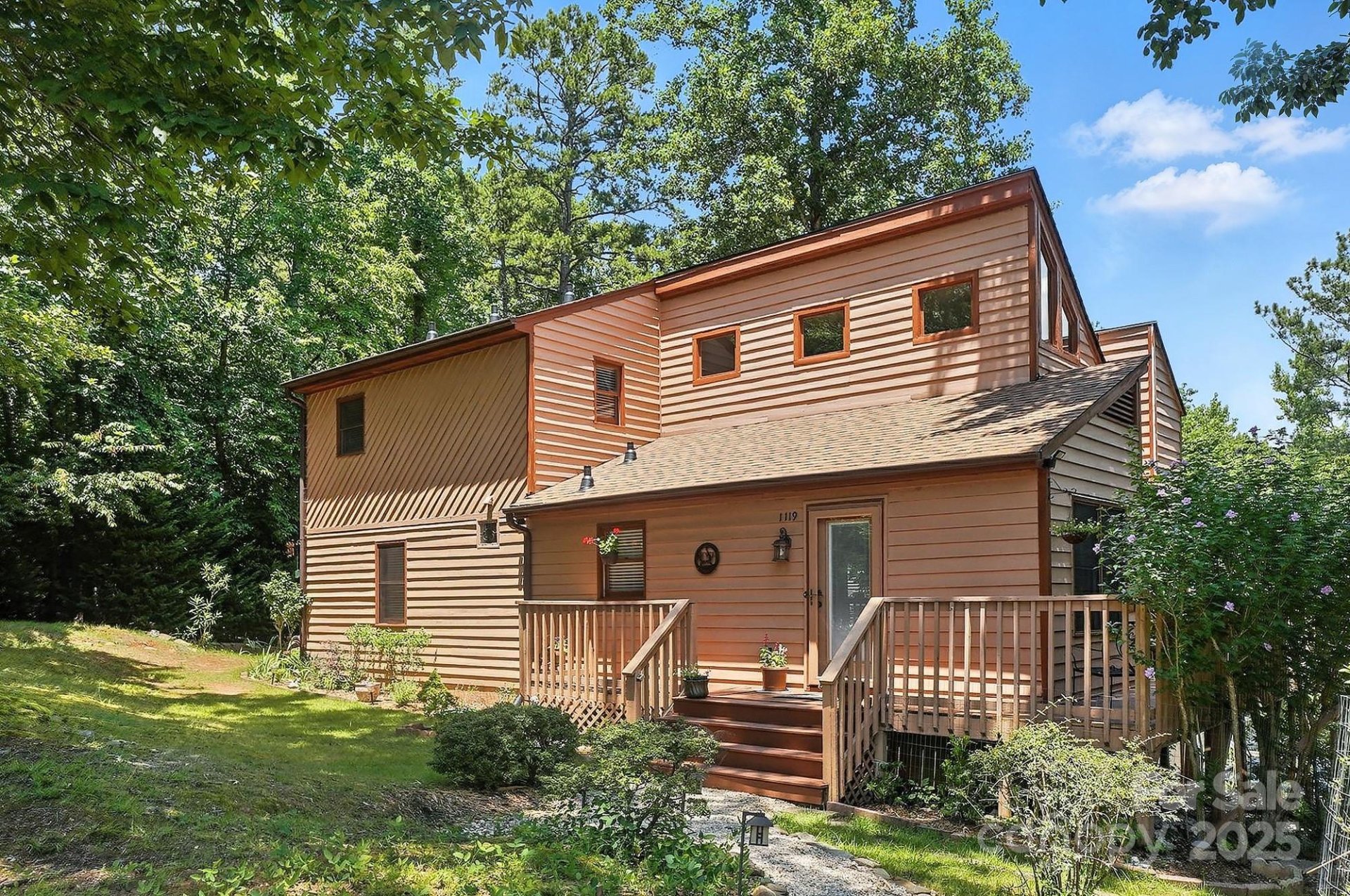 1119 Palmyra Drive