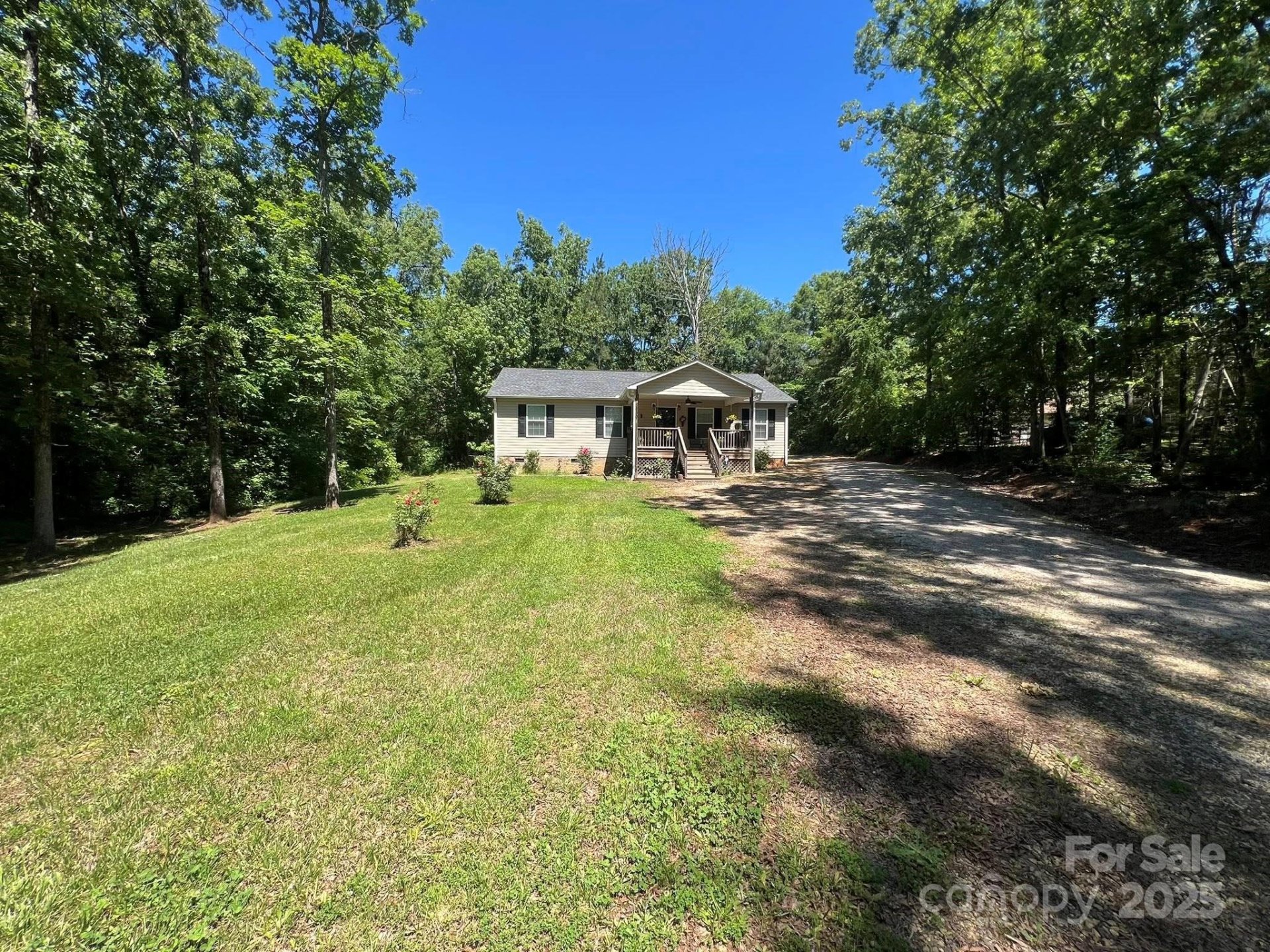 Property image 2 at 5550 Hillsdale Street, Fort Lawn, SC 29714