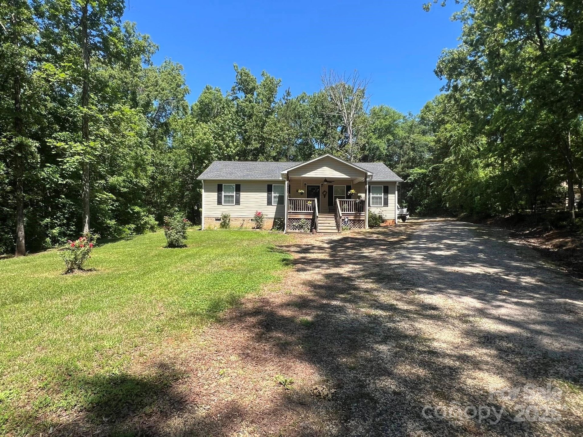 Property image 3 at 5550 Hillsdale Street, Fort Lawn, SC 29714