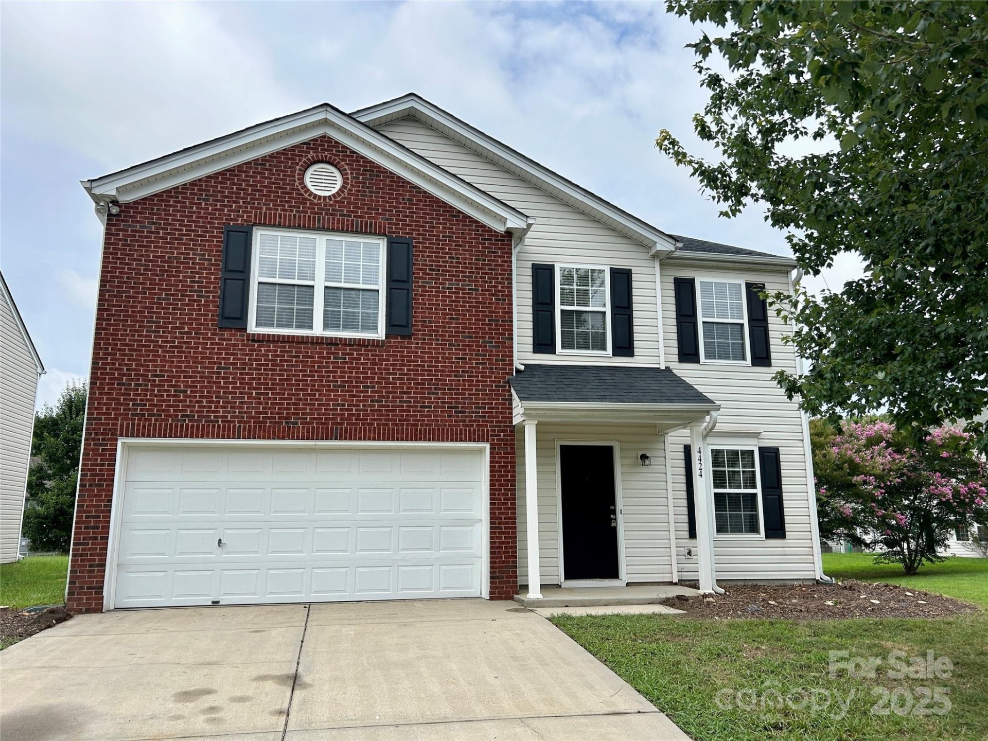 Property at 4424 Staffordshire Lane, Charlotte, NC 28213