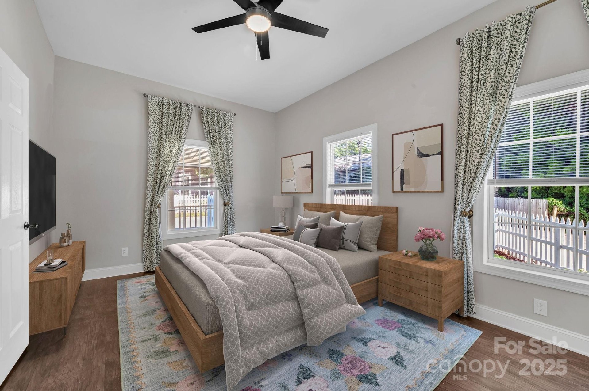 Property image 4 at 305 Solomon Street, Charlotte, NC 28216