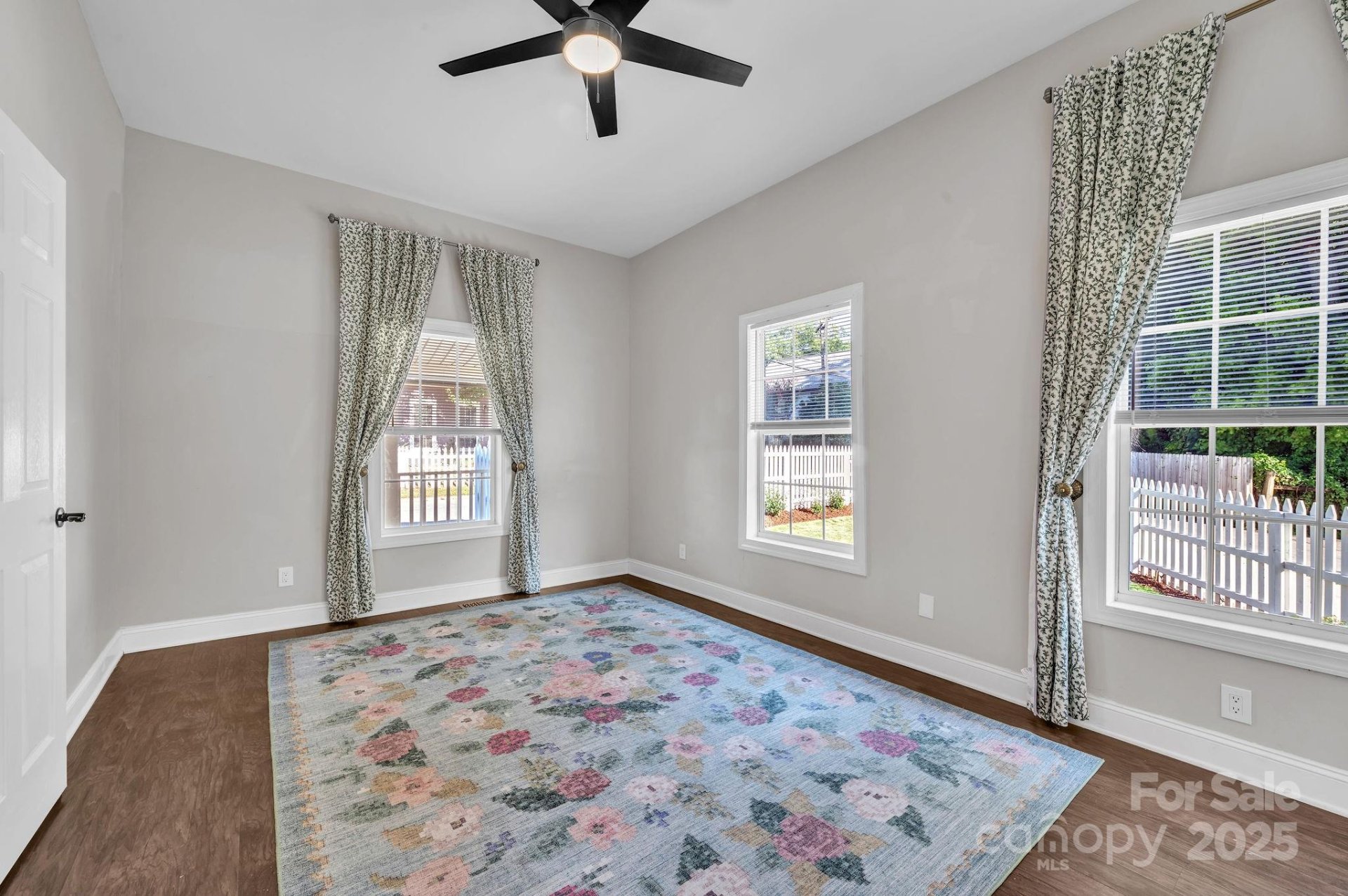 Property image 5 at 305 Solomon Street, Charlotte, NC 28216