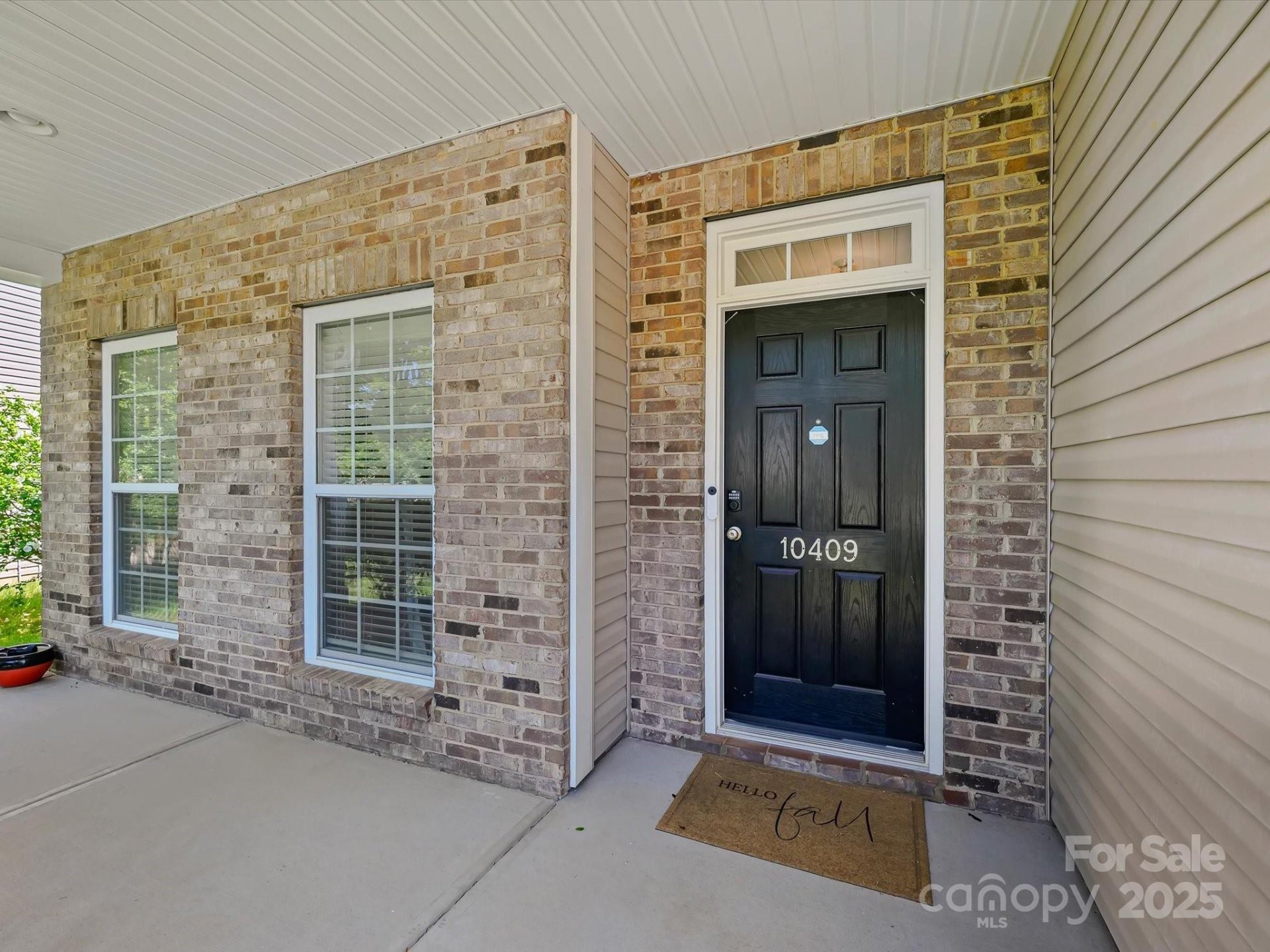 Property image 3 at 10409 Dominion Village Drive, Charlotte, NC 28269