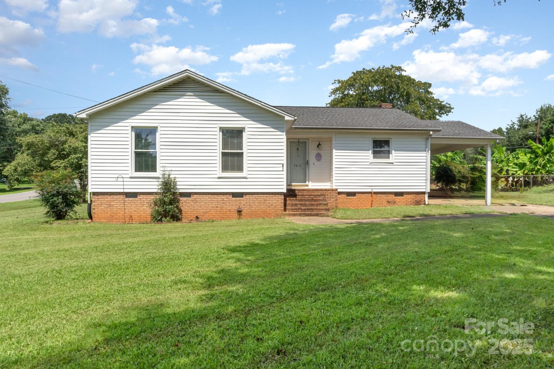 Property image 1 at 4816 Buckeye Lane, Gastonia, NC 28056