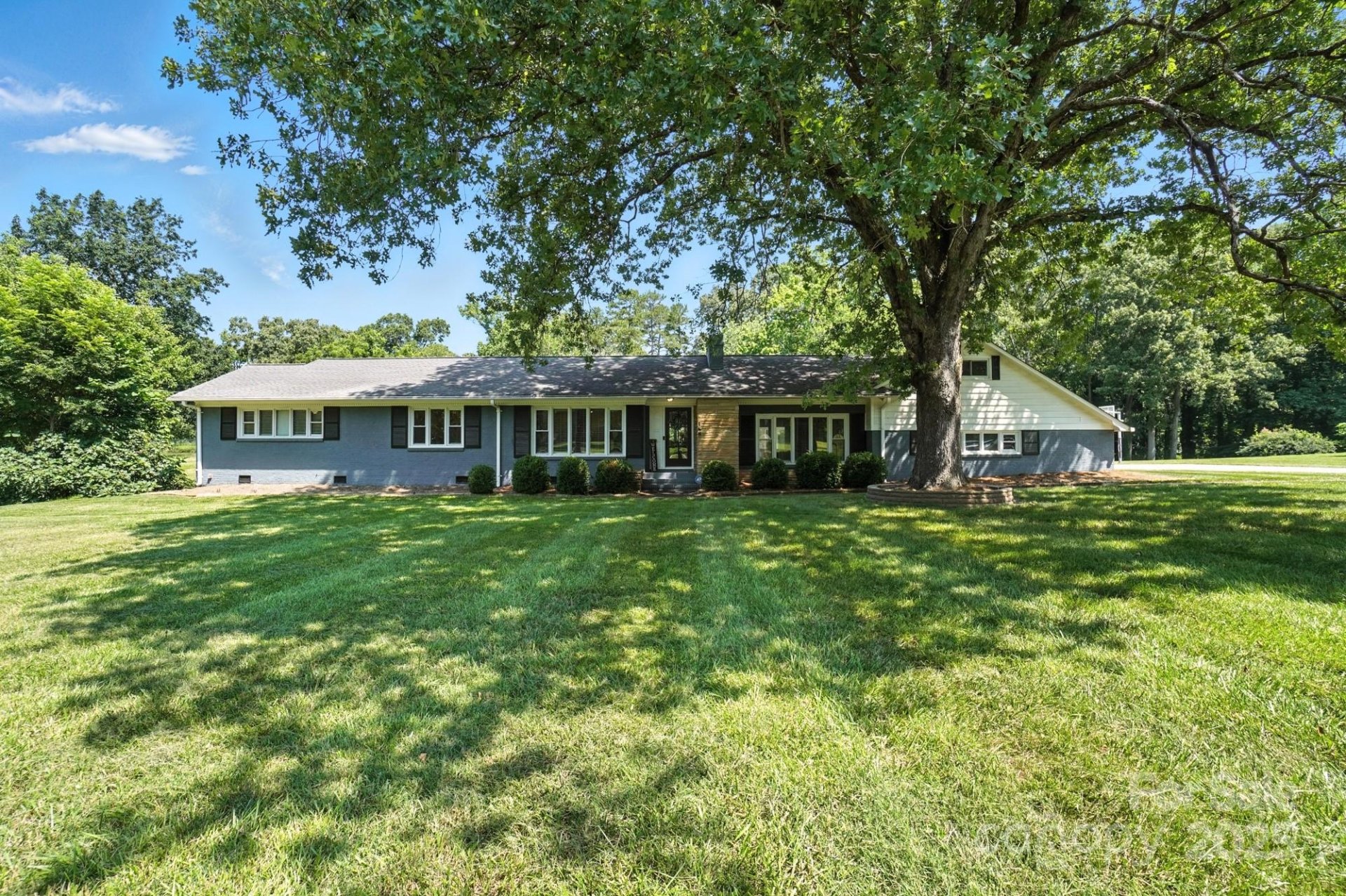 Coulwood, Charlotte Community