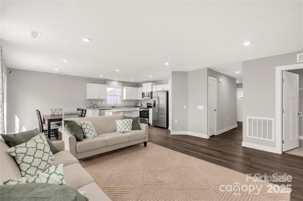 Property image 4 at 139 Commerce Boulevard, Lancaster, SC 29720