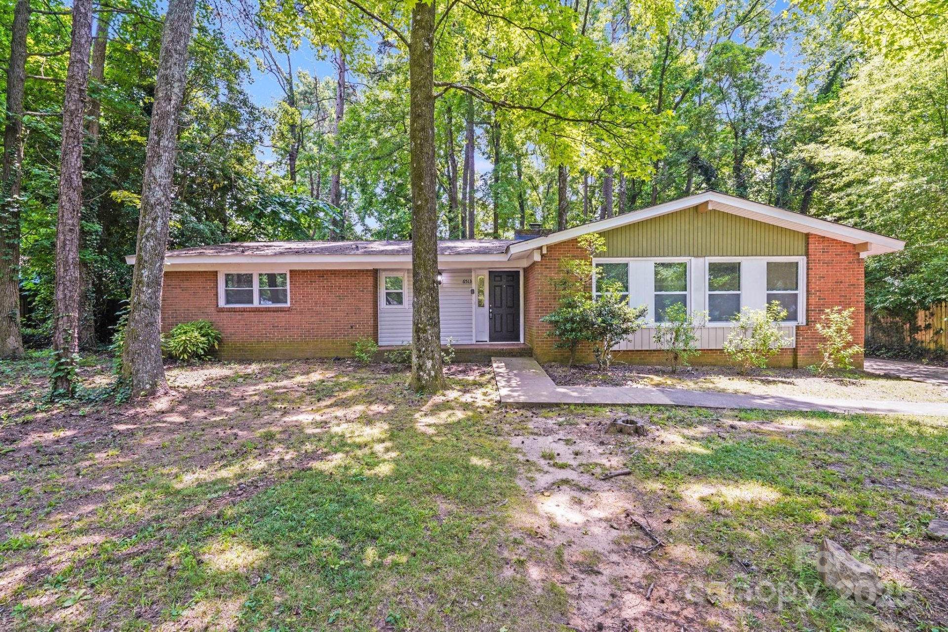6513 Old Post Road