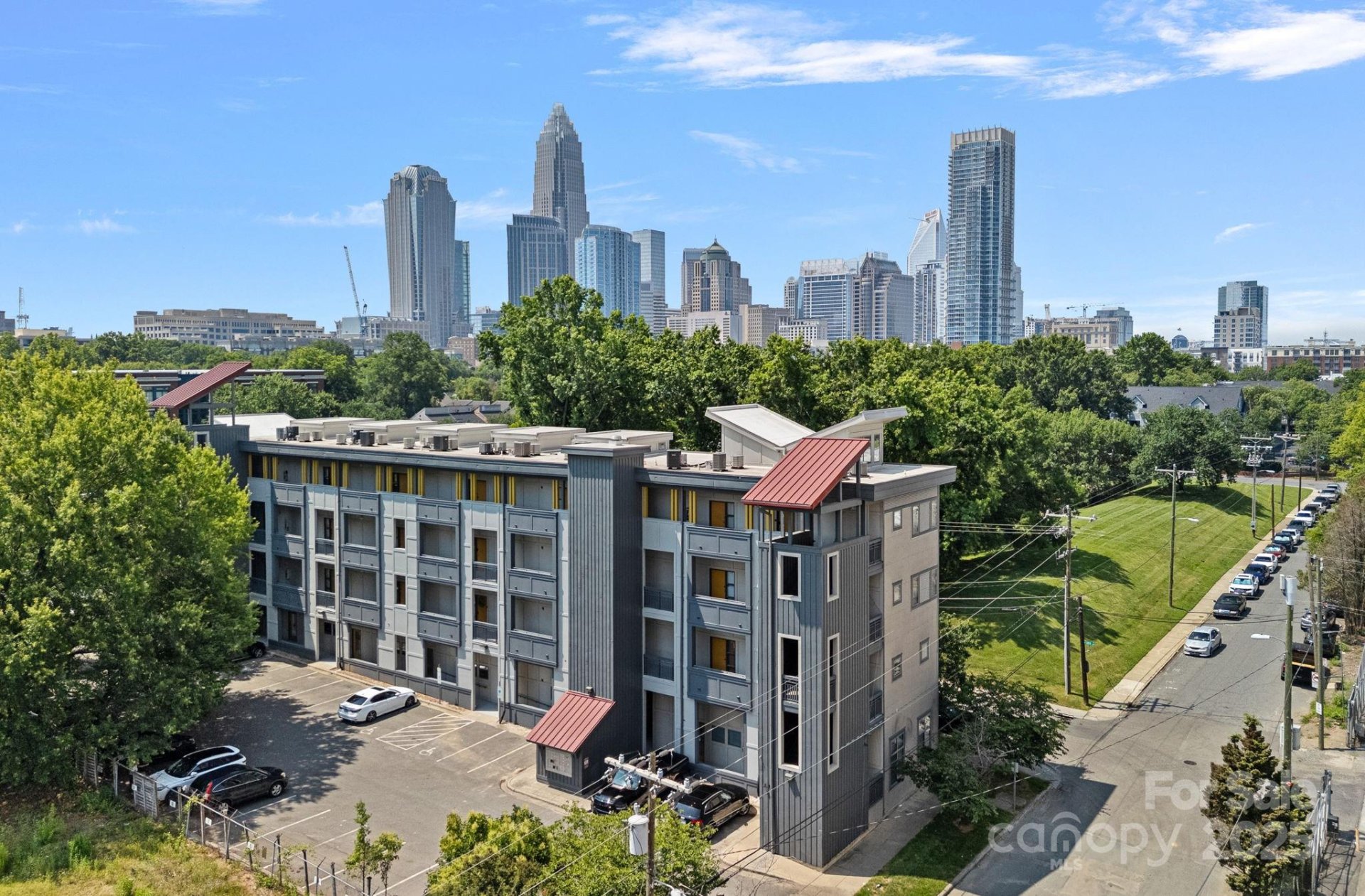 Silo Urban Lofts, Charlotte Community