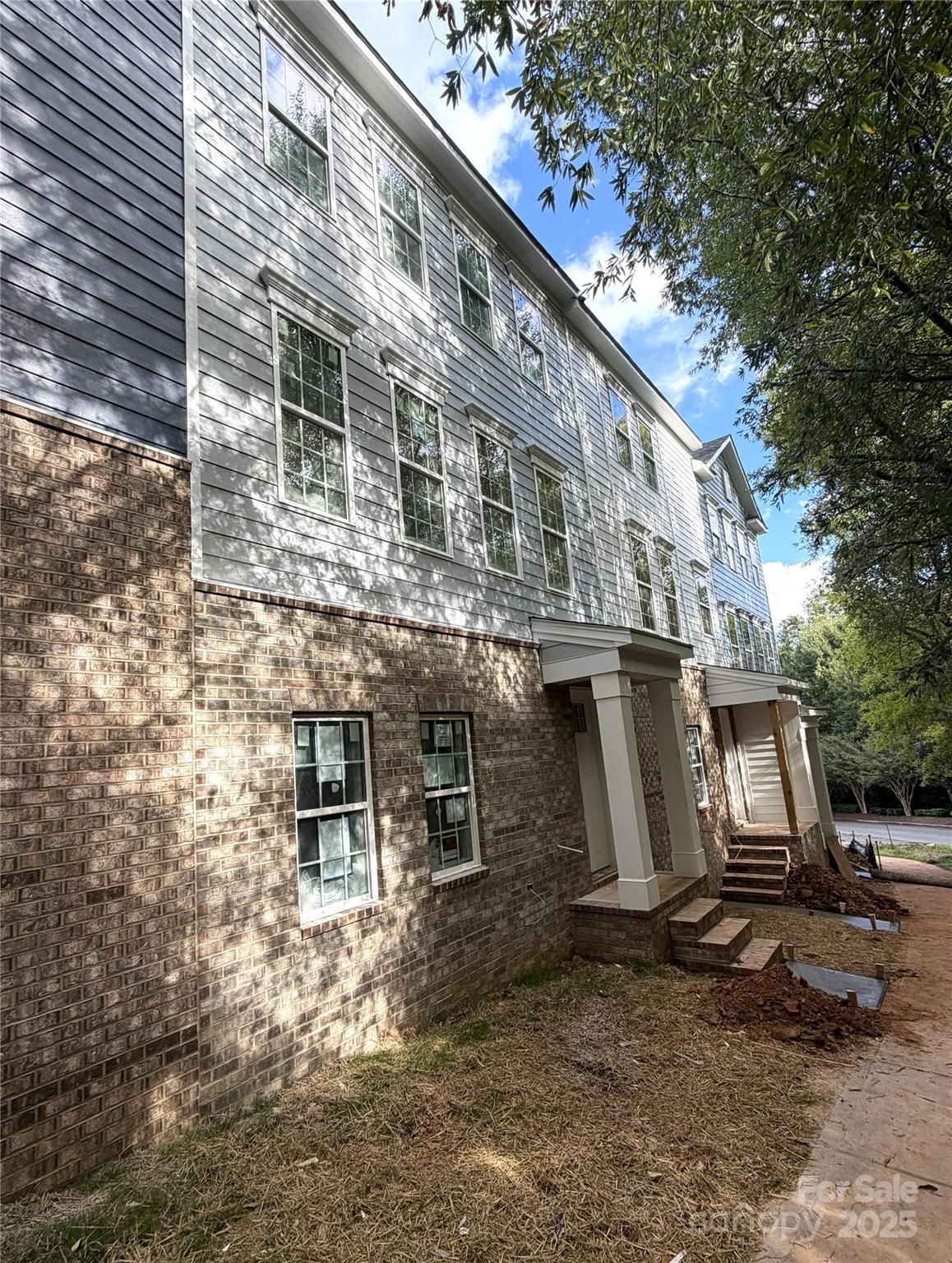 11021 Warfield Avenue