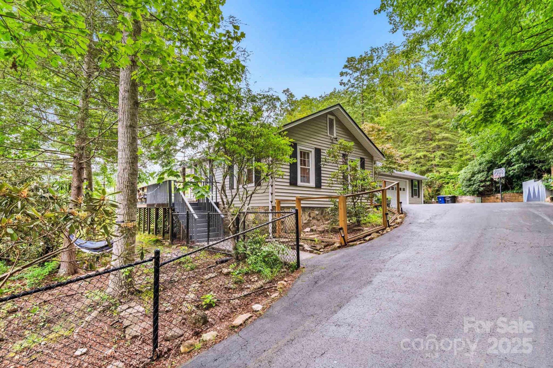 32 Tucker Road