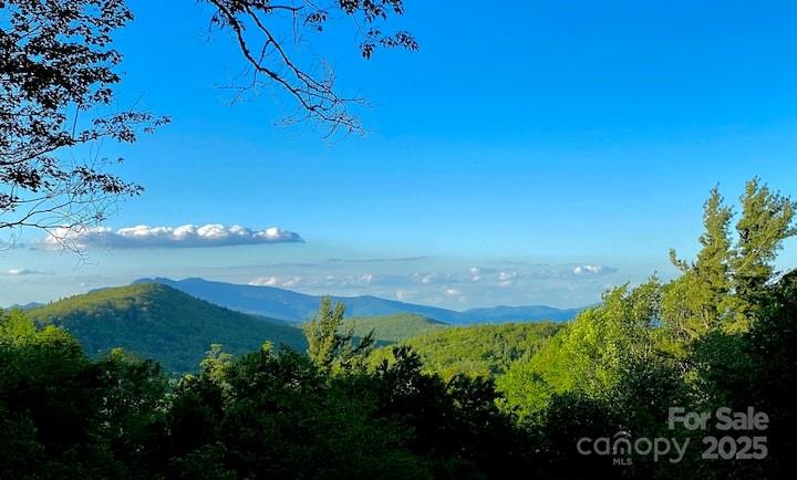 Property at 7109 Grandview Extension, Newland, NC 28657