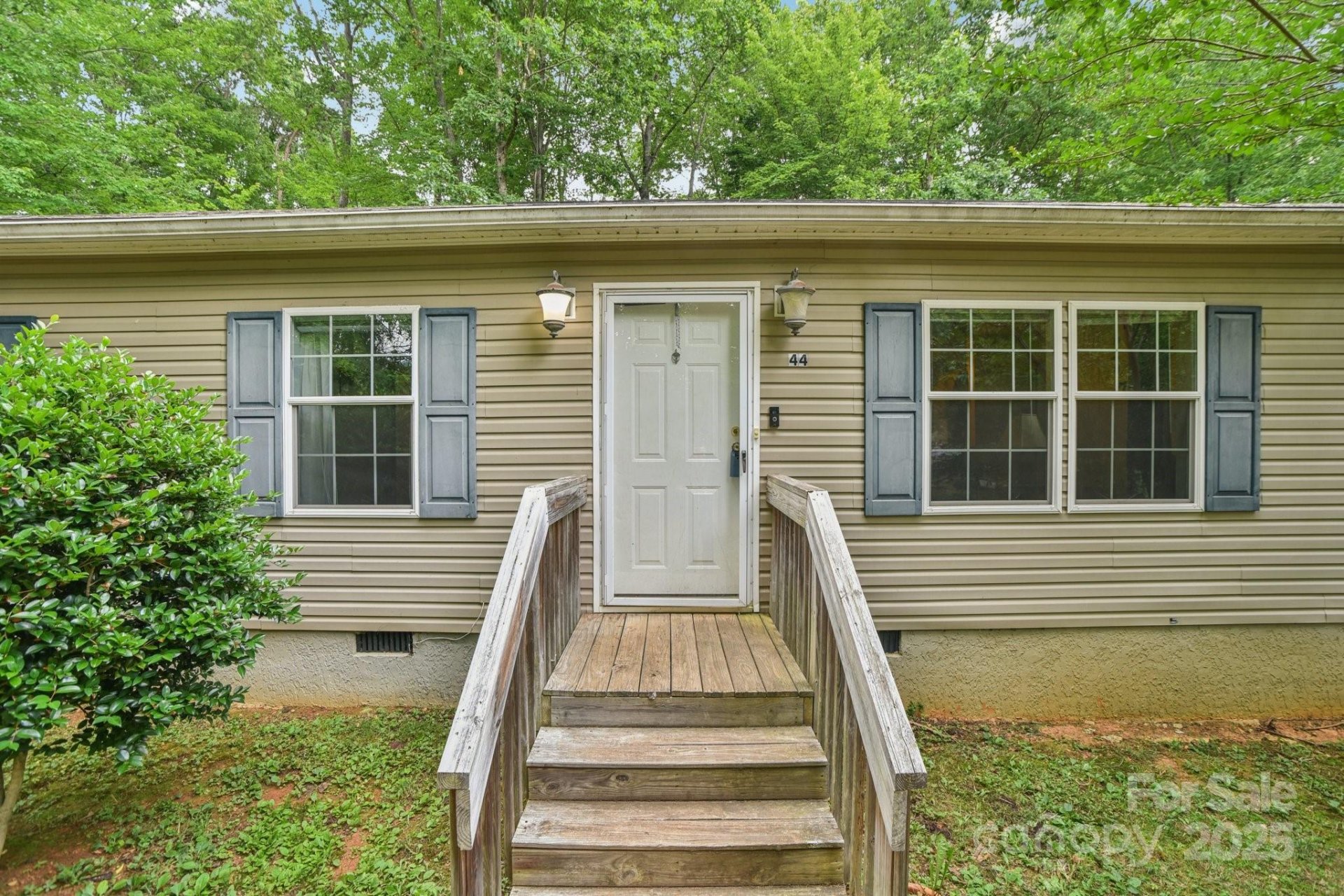 Property image 3 at 44 Bachelder Lane, Candler, NC 28715