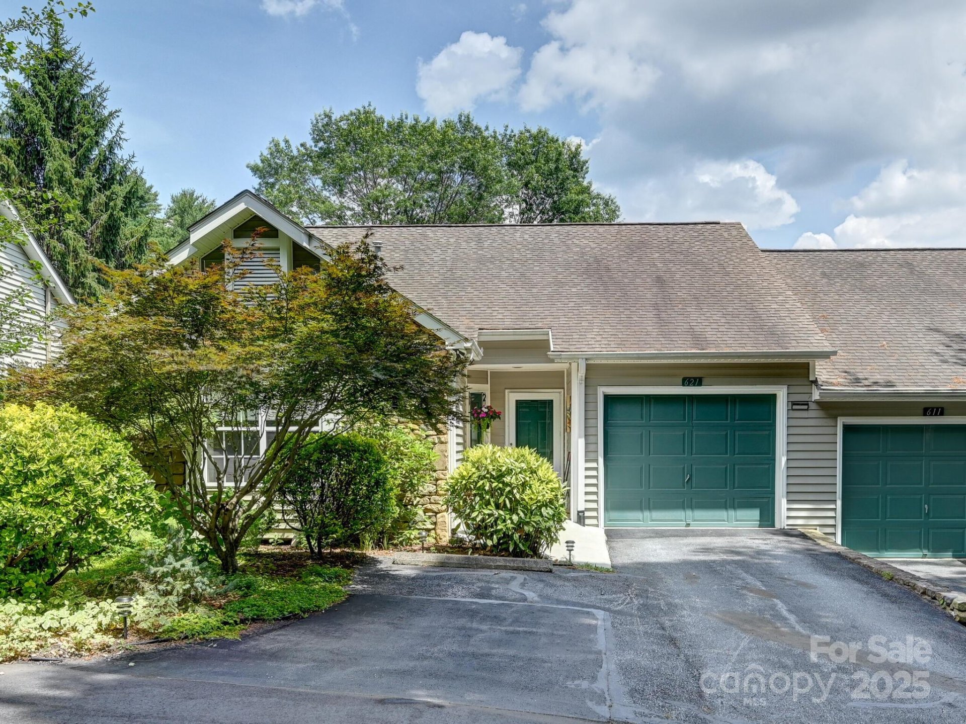 Property image 3 at 621 E Park Place, Hendersonville, NC 28791