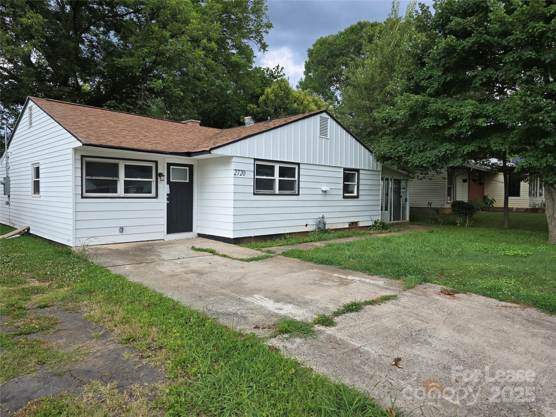 Property at 2720 Englehardt Street, Charlotte, NC 28216