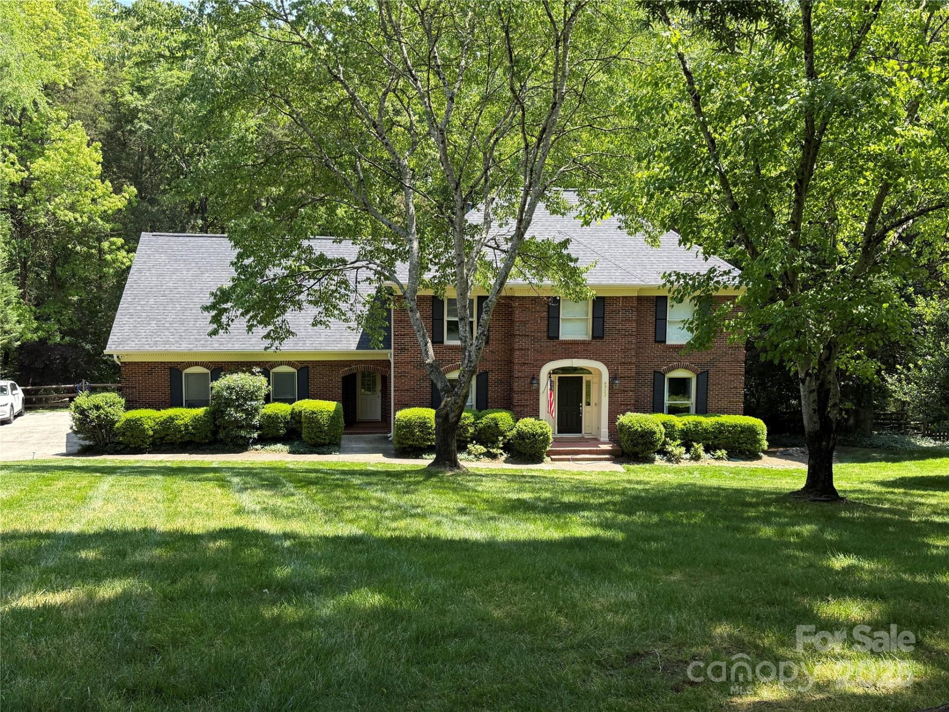 6923 Chatford Lane