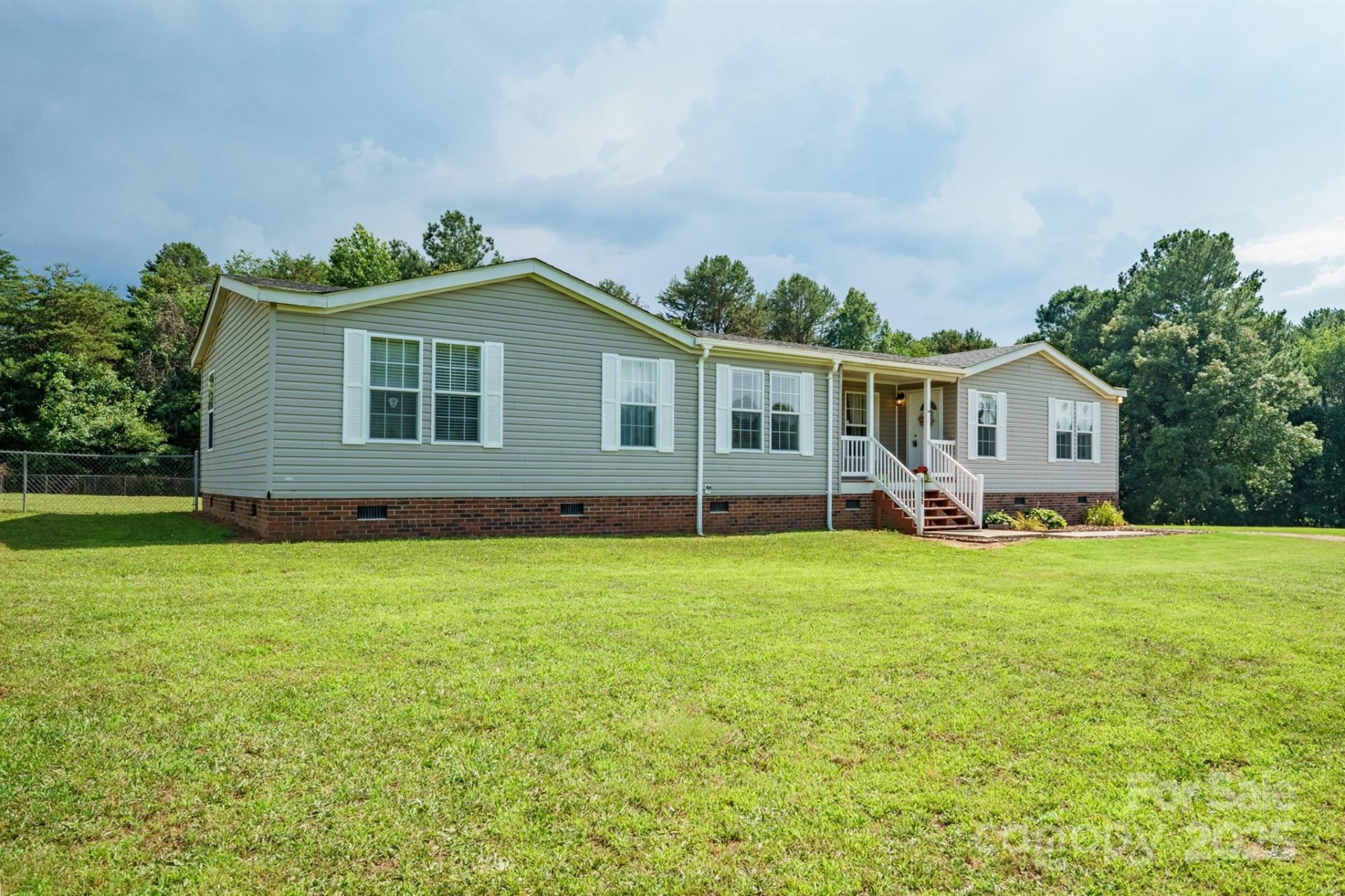 Property image 1 at 6785 Knotty Wood Lane, Vale, NC 28168