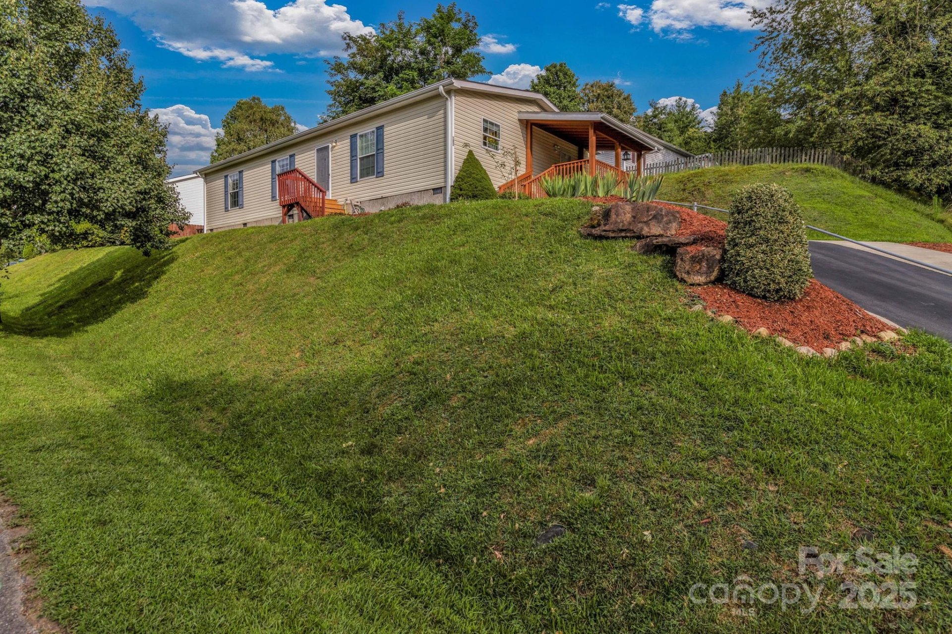 Property image 1 at 102 Hazy Day Road, Swannanoa, NC 28778