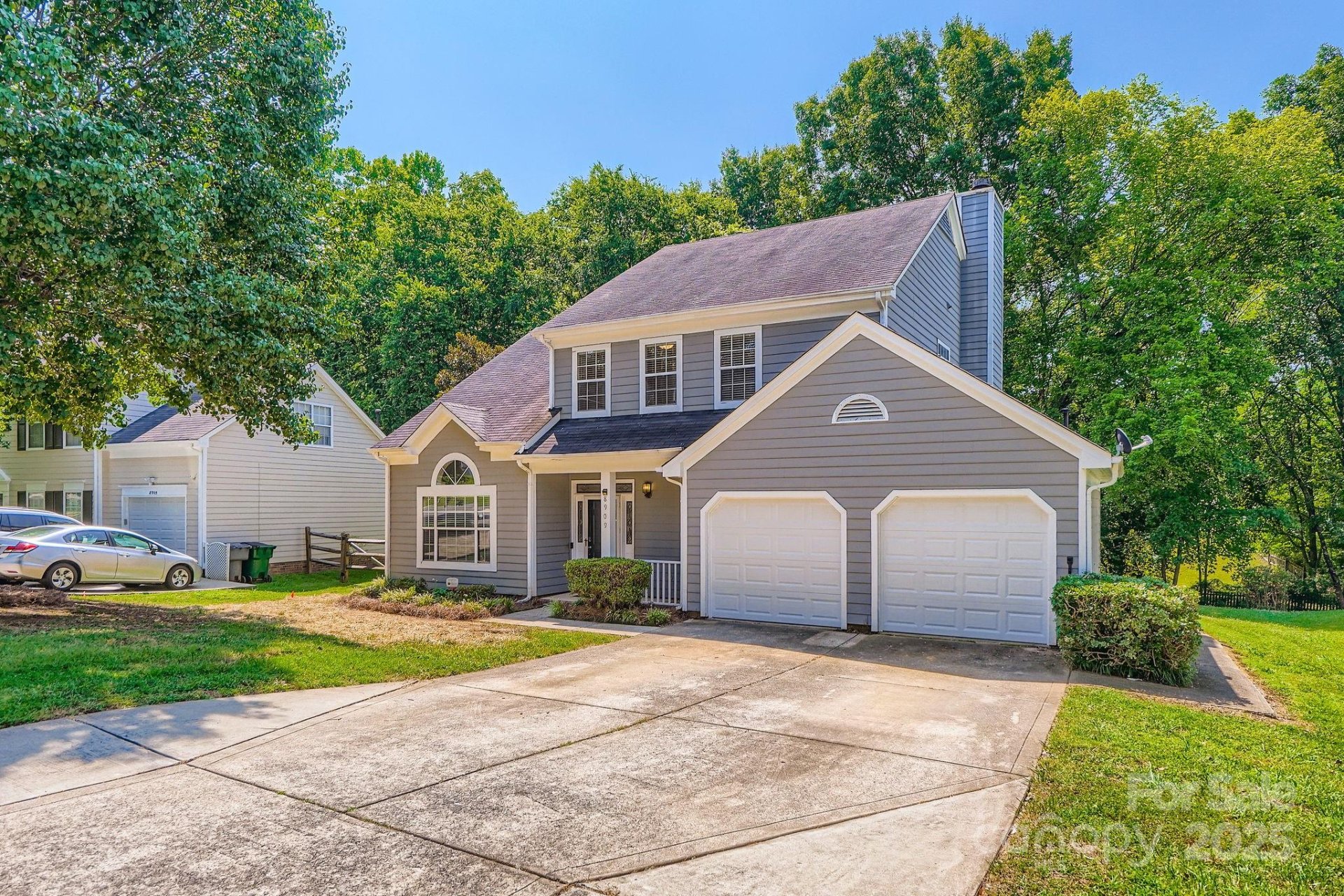 Property image 1 at 8909 Elkins Park Drive, Matthews, NC 28105