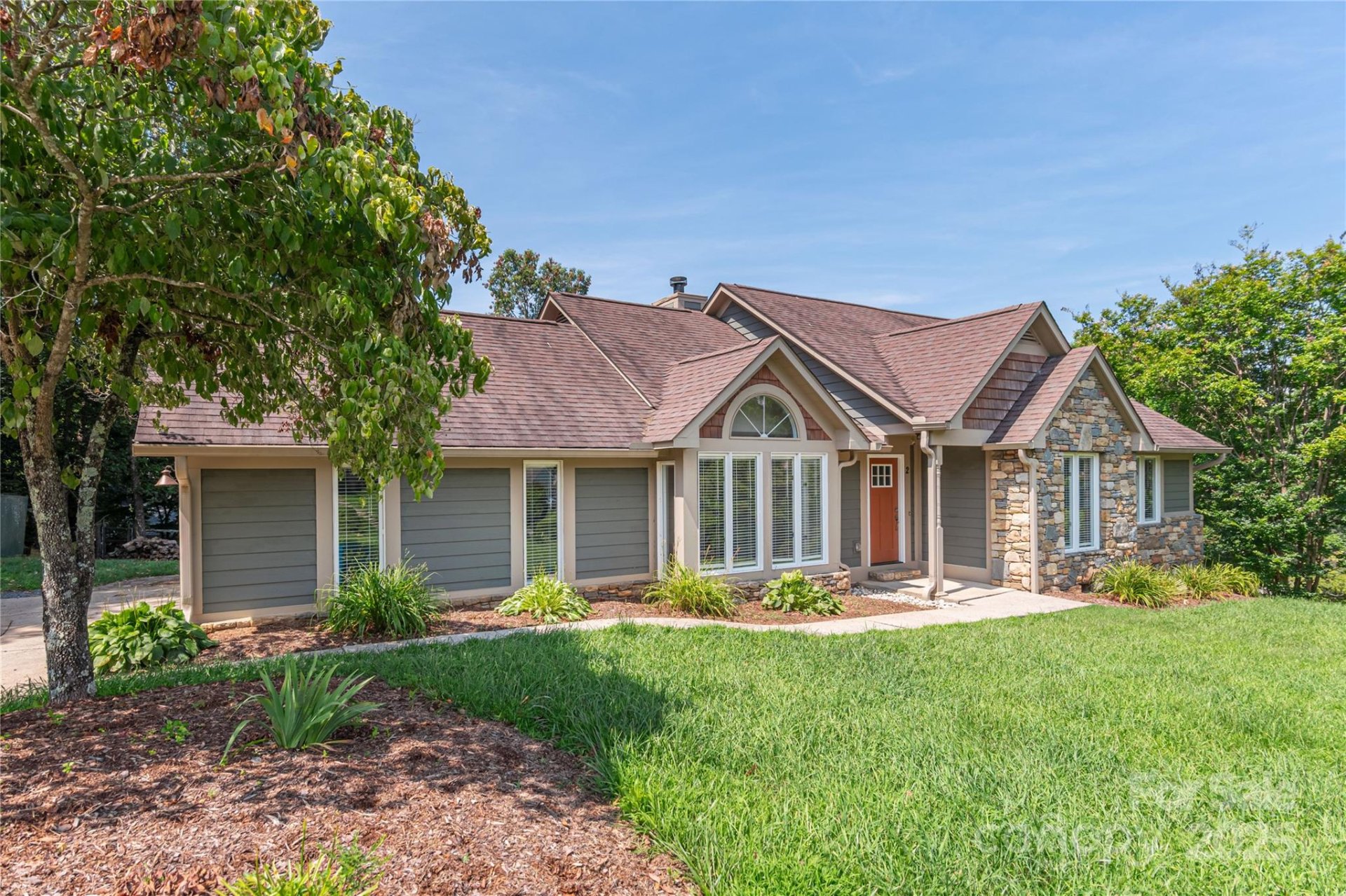 Property at 2 New Cross South, Asheville, NC 28805