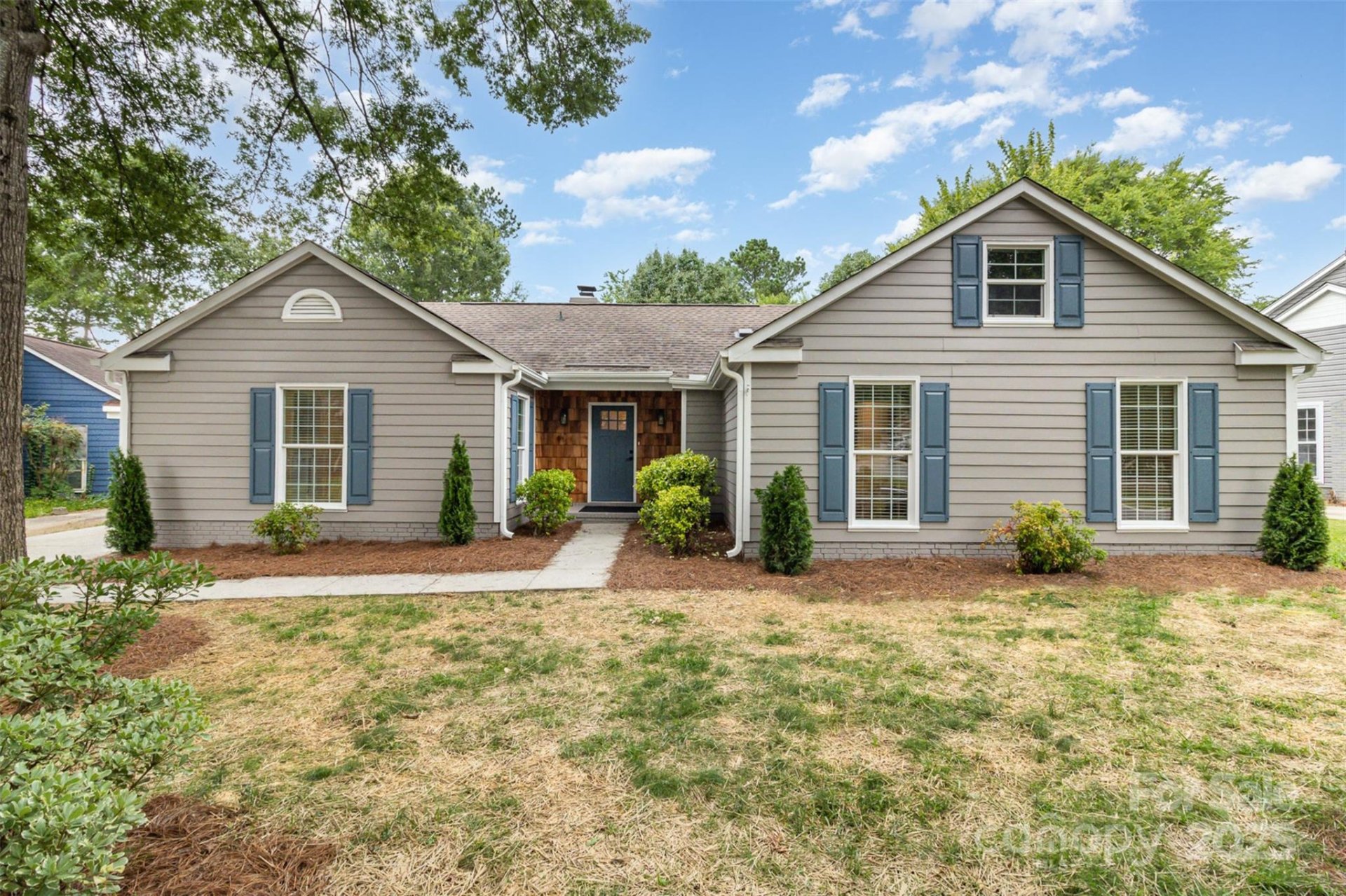 Property image 3 at 5234 Bellflower Lane, Charlotte, NC 28227