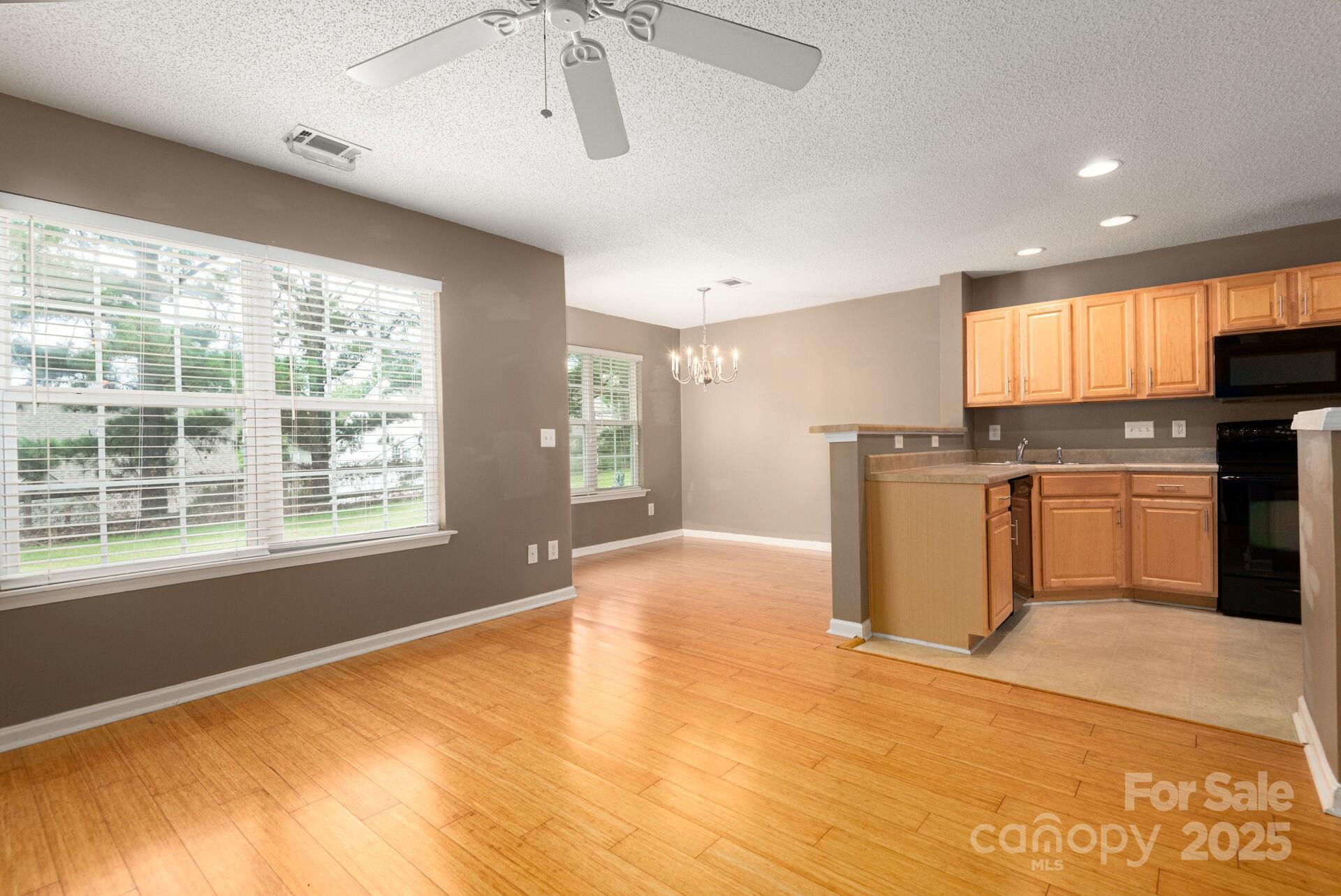Property image 4 at 10613 Prairie Ridge Lane, Charlotte, NC 28213