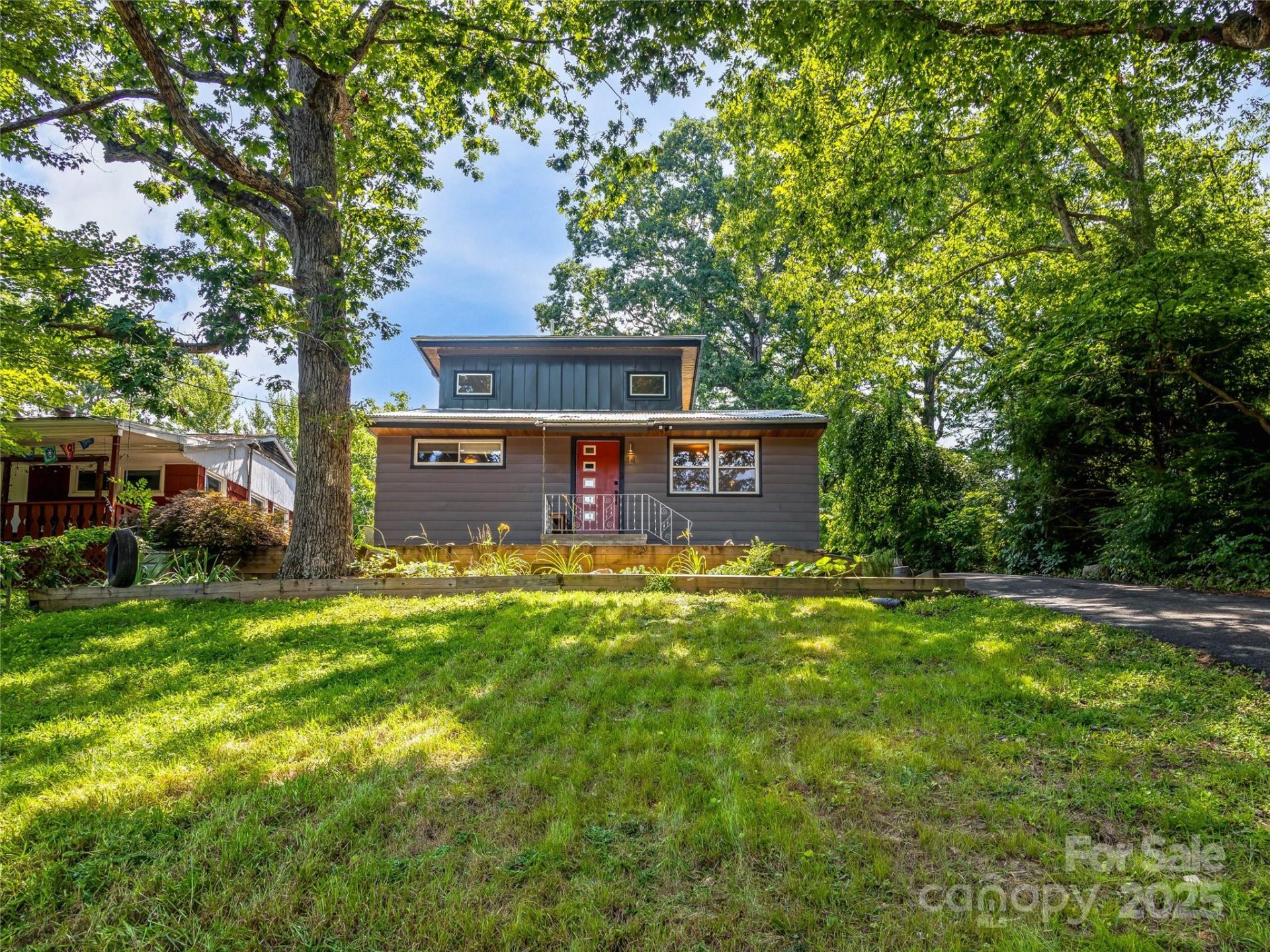 Property image 4 at 44 Broadview Avenue, Asheville, NC 28803