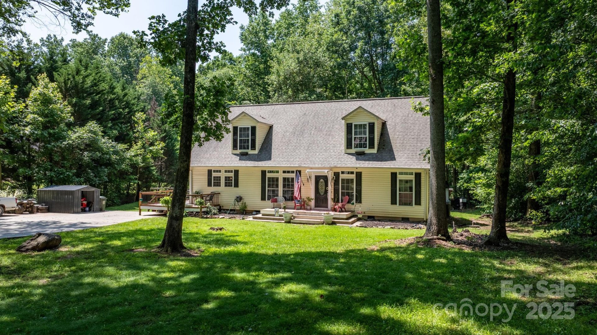 7648 Forest Oak Drive