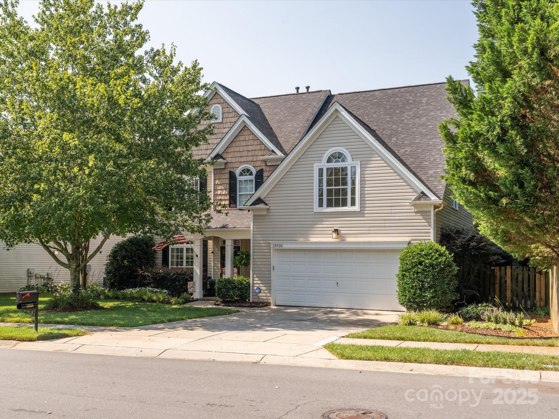 Property image 2 at 13930 Daltrey Lane, Charlotte, NC 28277