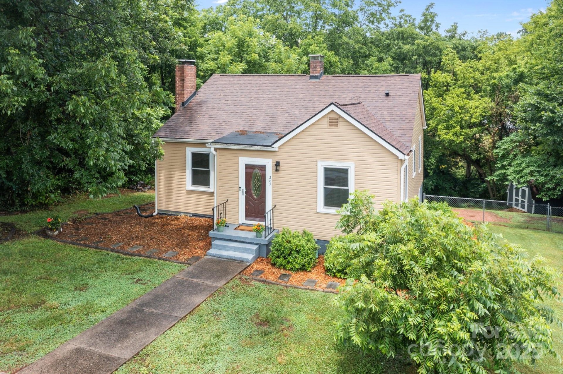 Property image 3 at 307 Church Street, Belmont, NC 28012