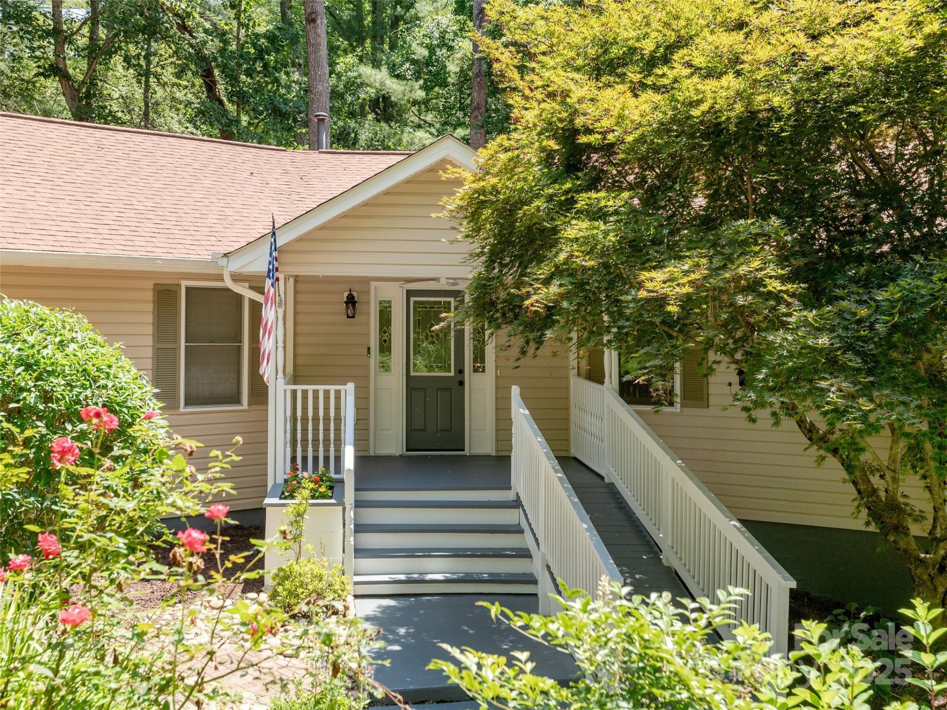 Property image 3 at 204 Pine Berry Circle, Hendersonville, NC 28739