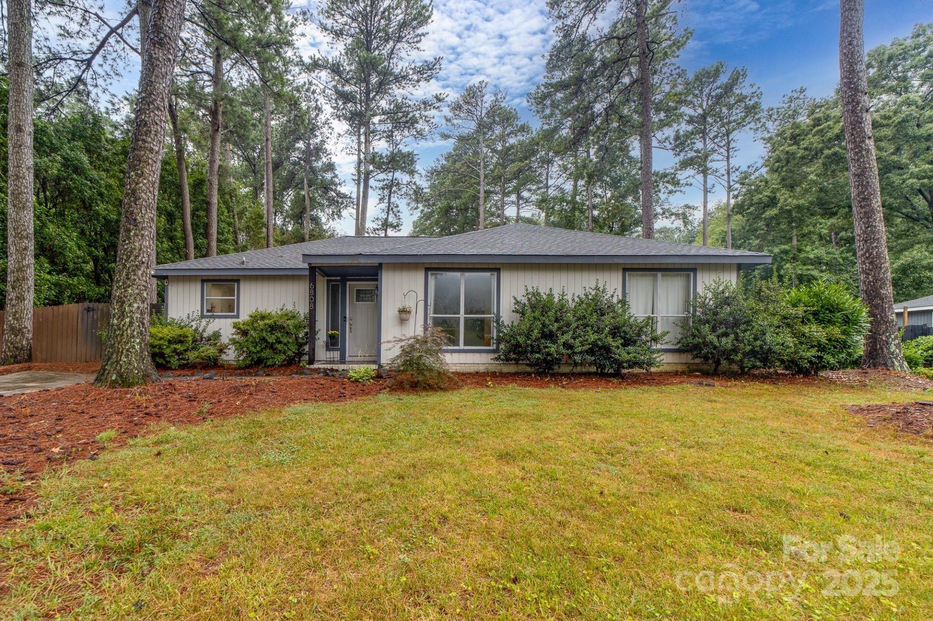 Property image 3 at 6808 Arroyo Drive, Charlotte, NC 28227