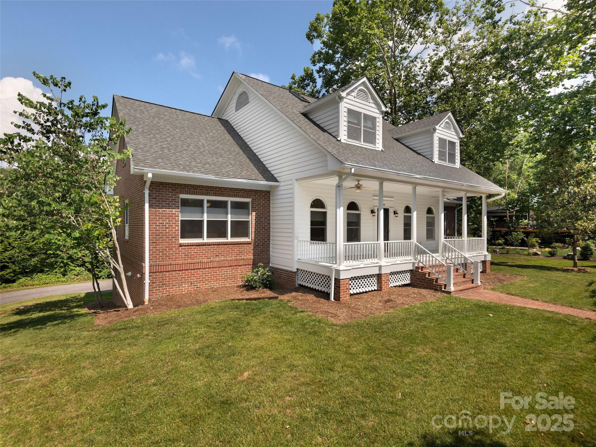 Property image 2 at 44 Ardoyne Road, Asheville, NC 28804