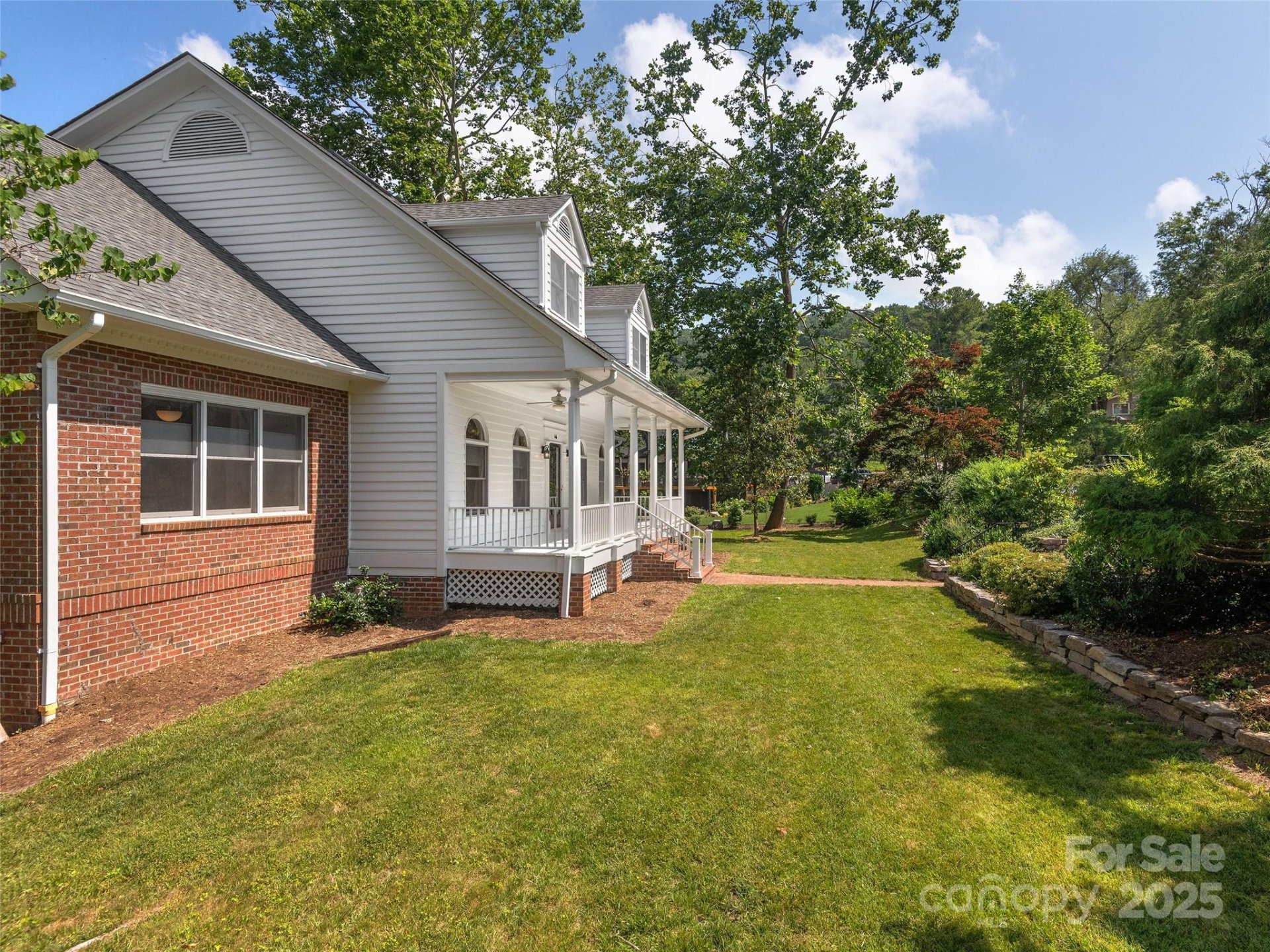 Property image 3 at 44 Ardoyne Road, Asheville, NC 28804