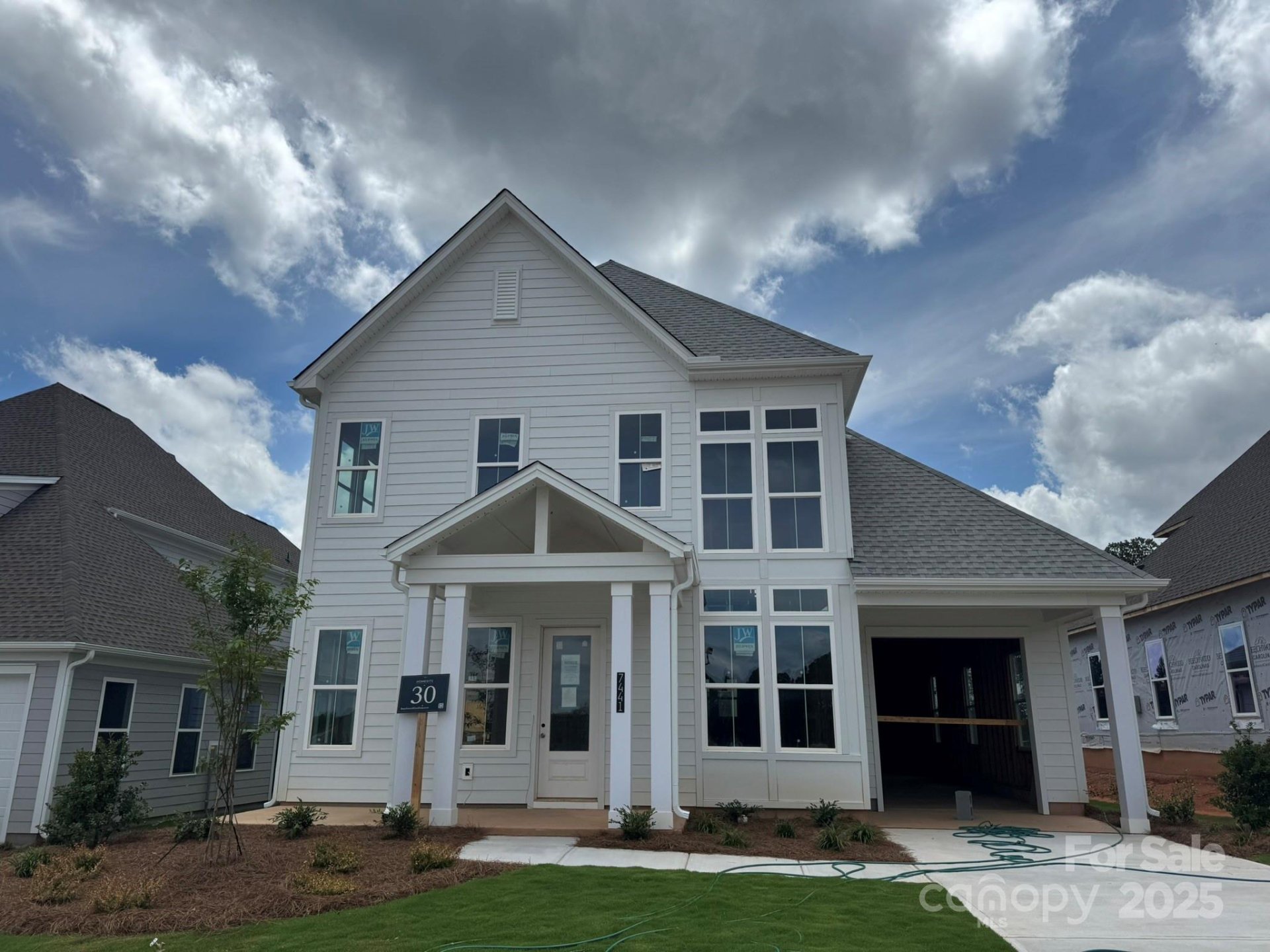 4522 Splash Trail