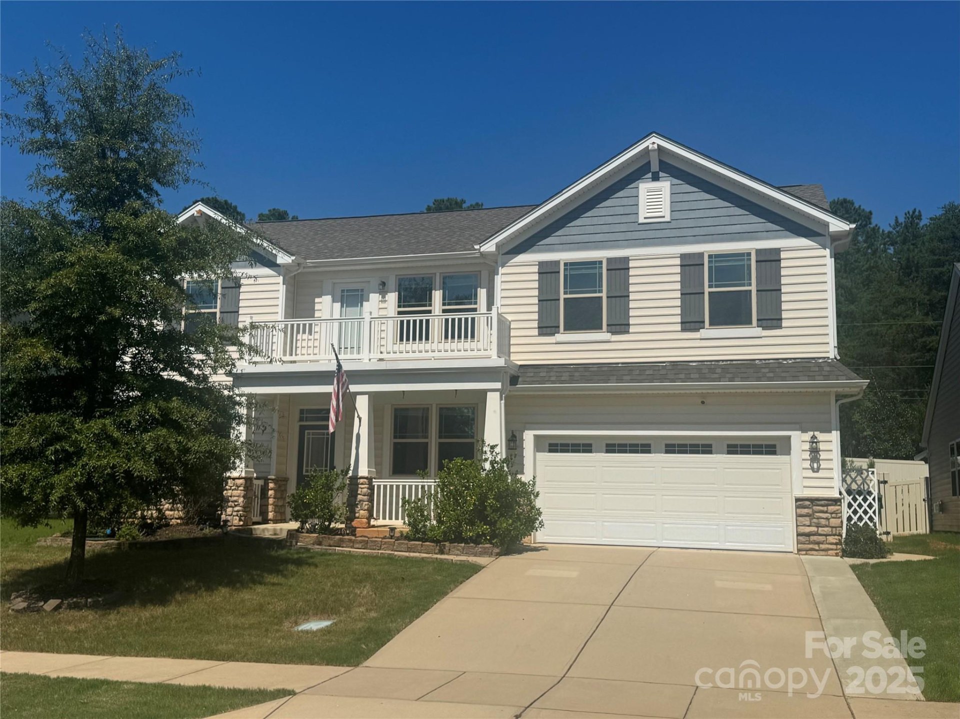 15213 Red Canoe Way