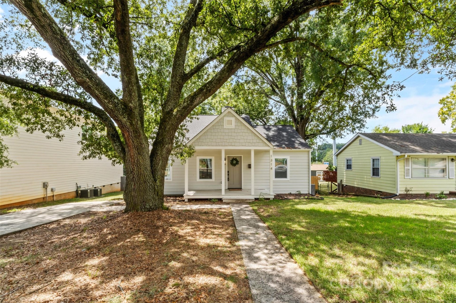 Property image 1 at 1314 Ordermore Avenue, Charlotte, NC 28203