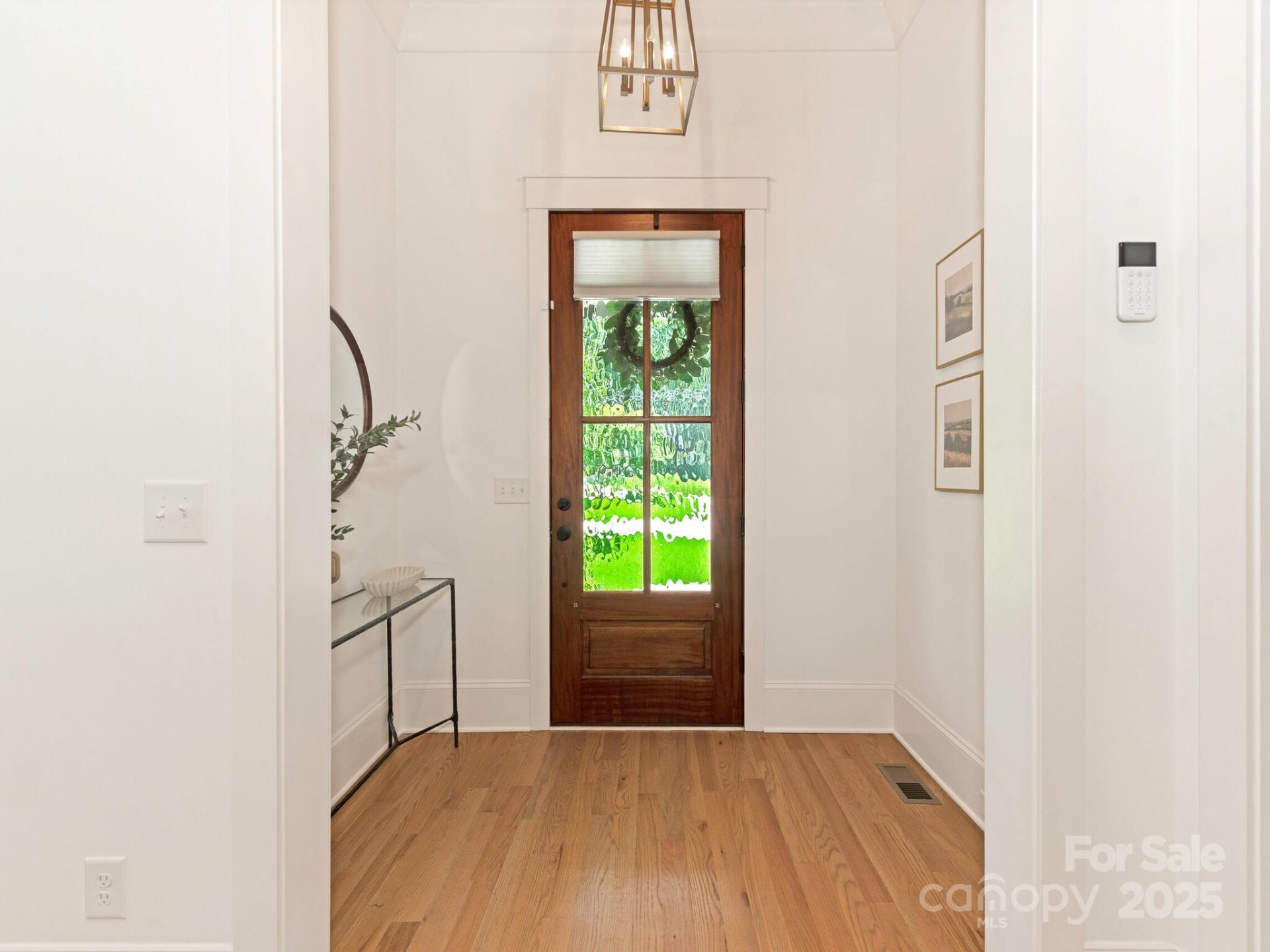 Property image 3 at 3009 Commonwealth Avenue, Charlotte, NC 28205