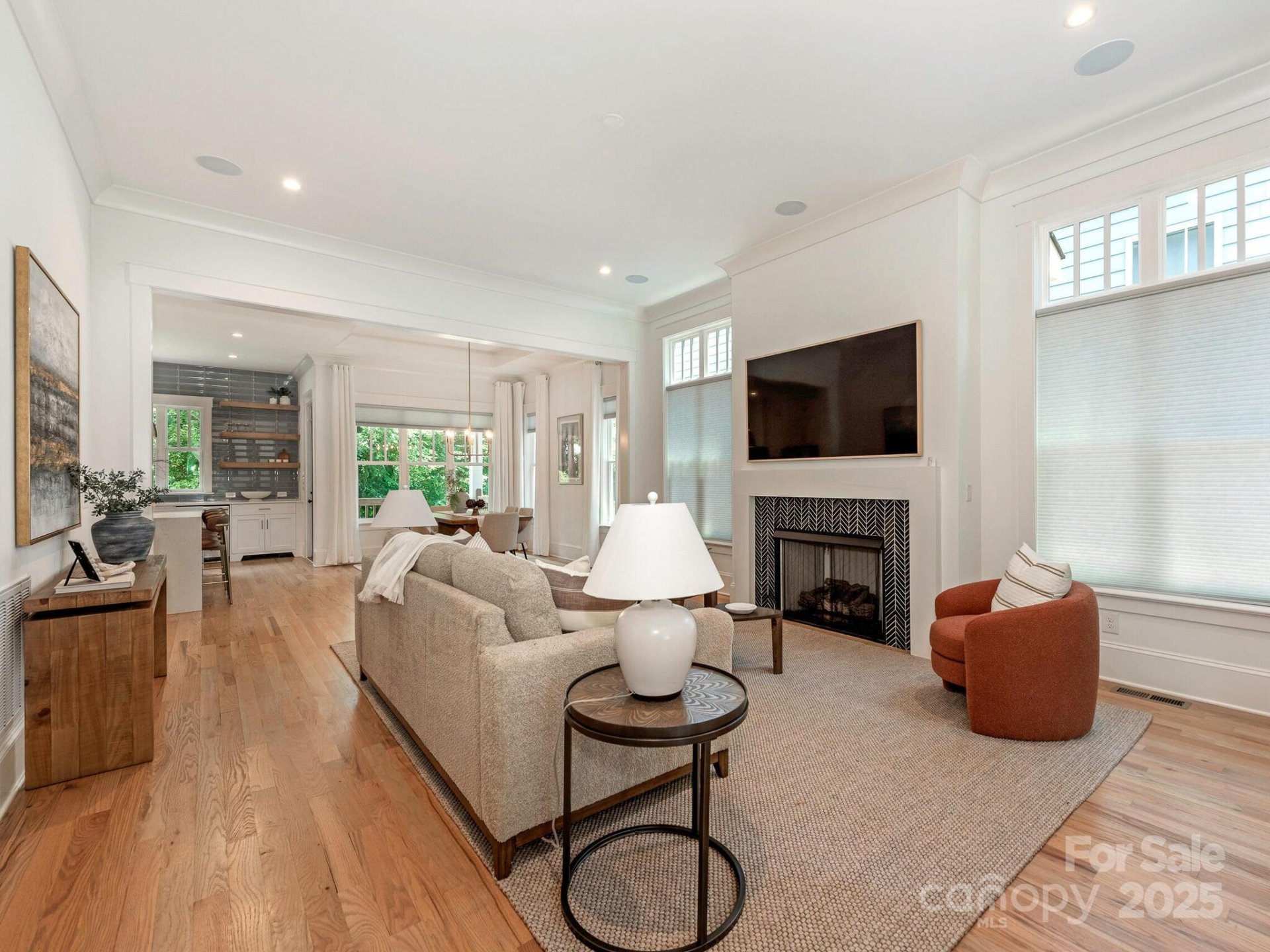 Property image 4 at 3009 Commonwealth Avenue, Charlotte, NC 28205