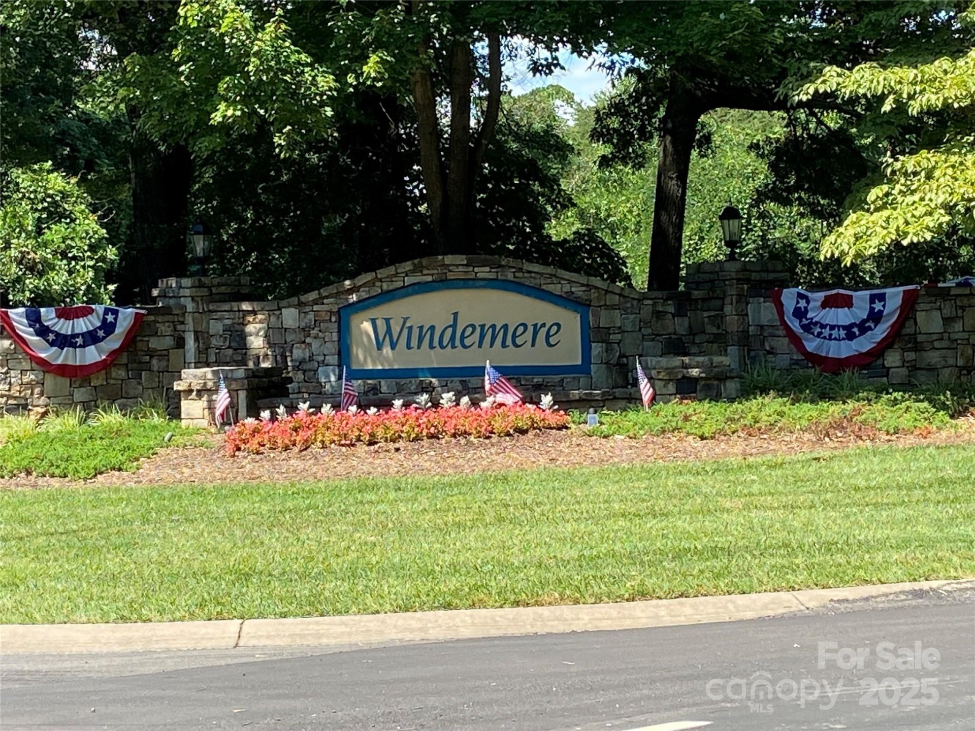 116 W Tattersall Drive