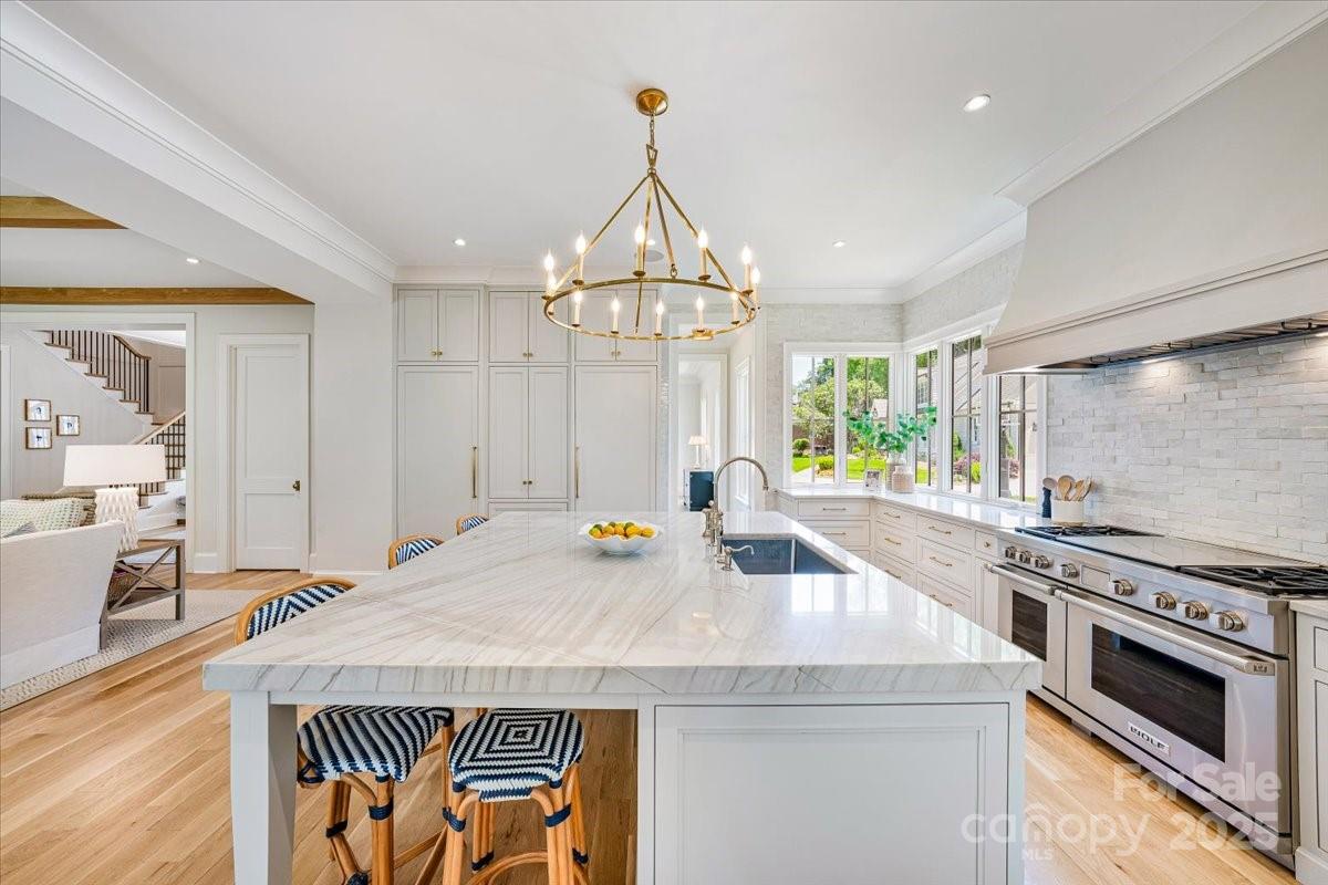 Property at 2421 Knollwood Road, Charlotte, NC 28211