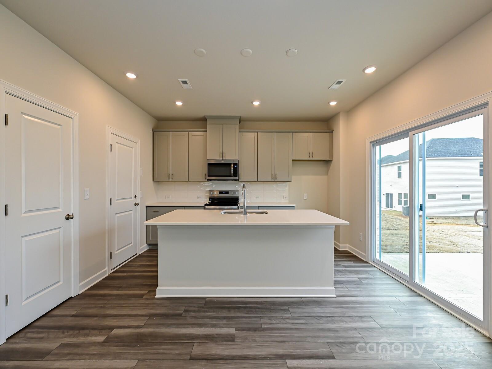 Property image 4 at 121 Canoga Avenue, York, SC 29745