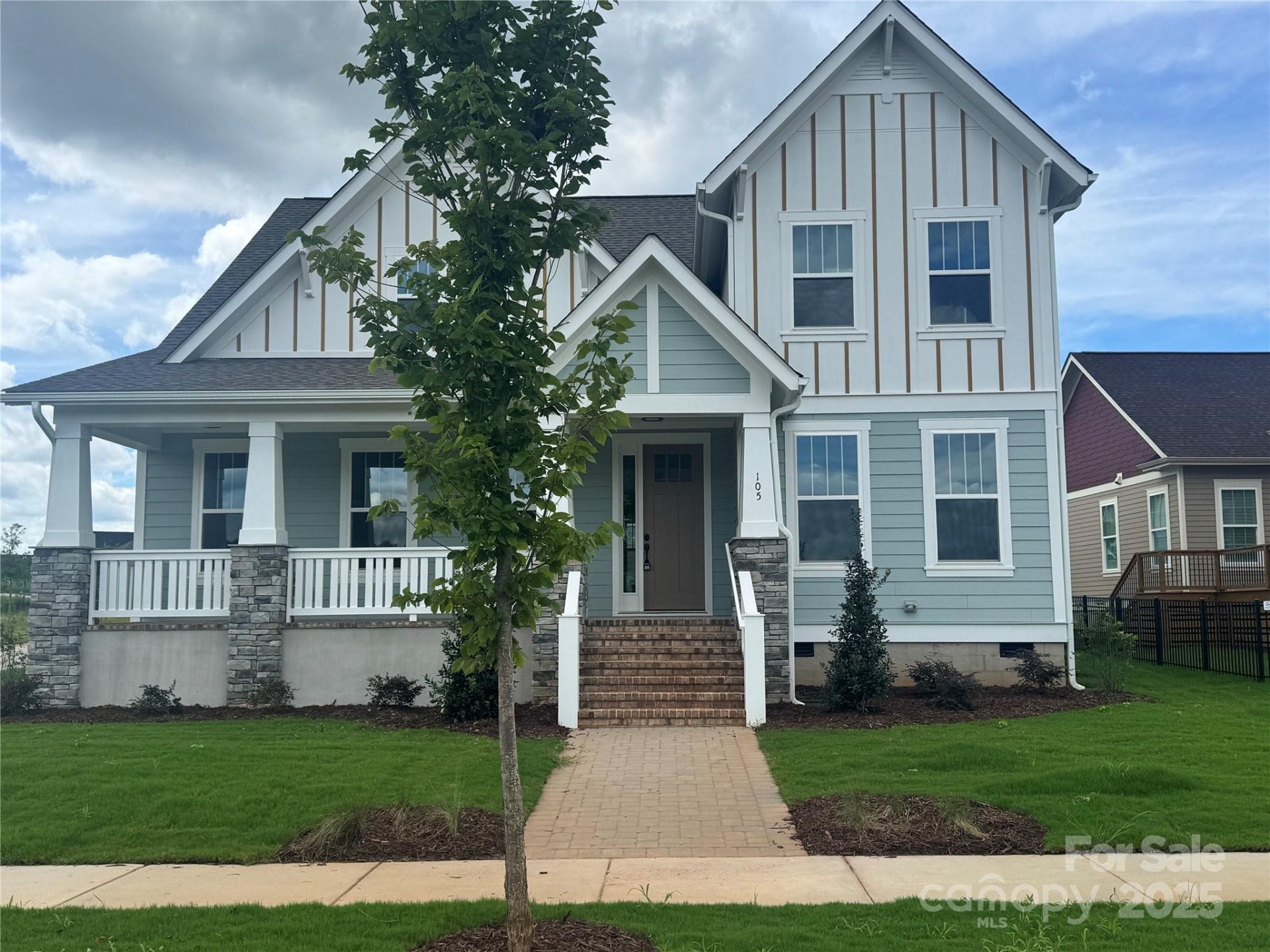 105 Macland Lane