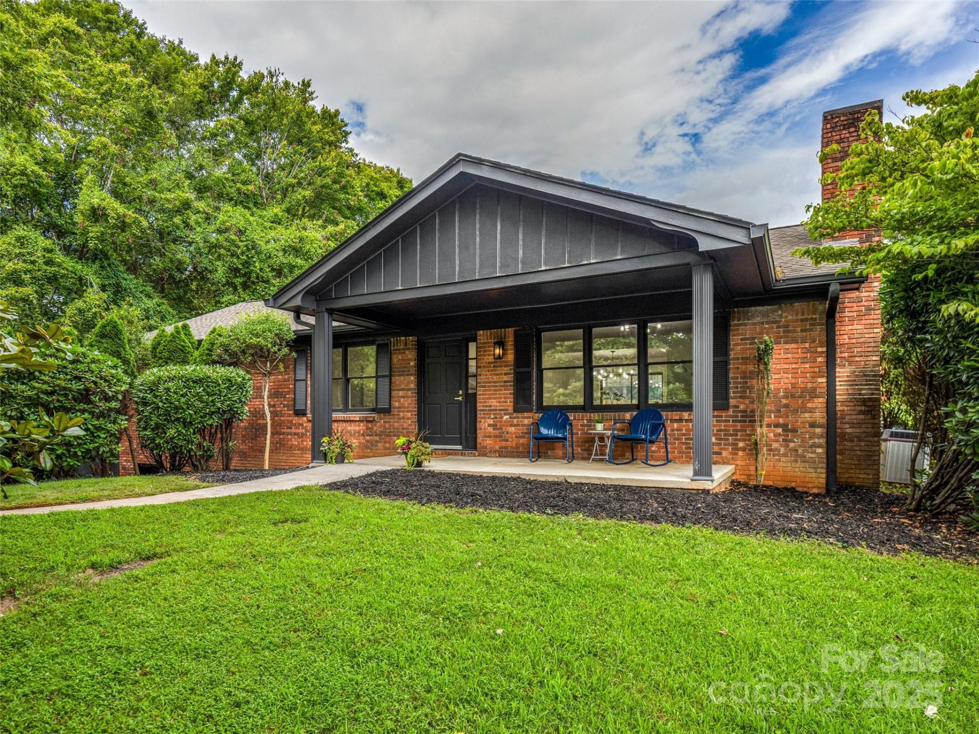 3 Acorn Road